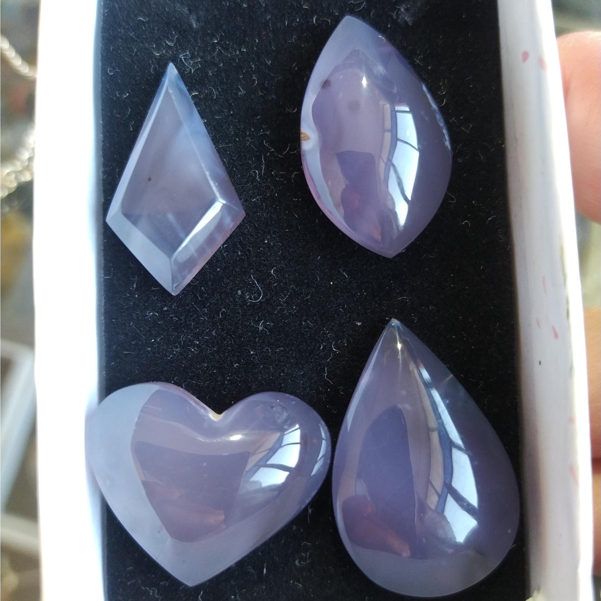 نگین عقیق زیبا