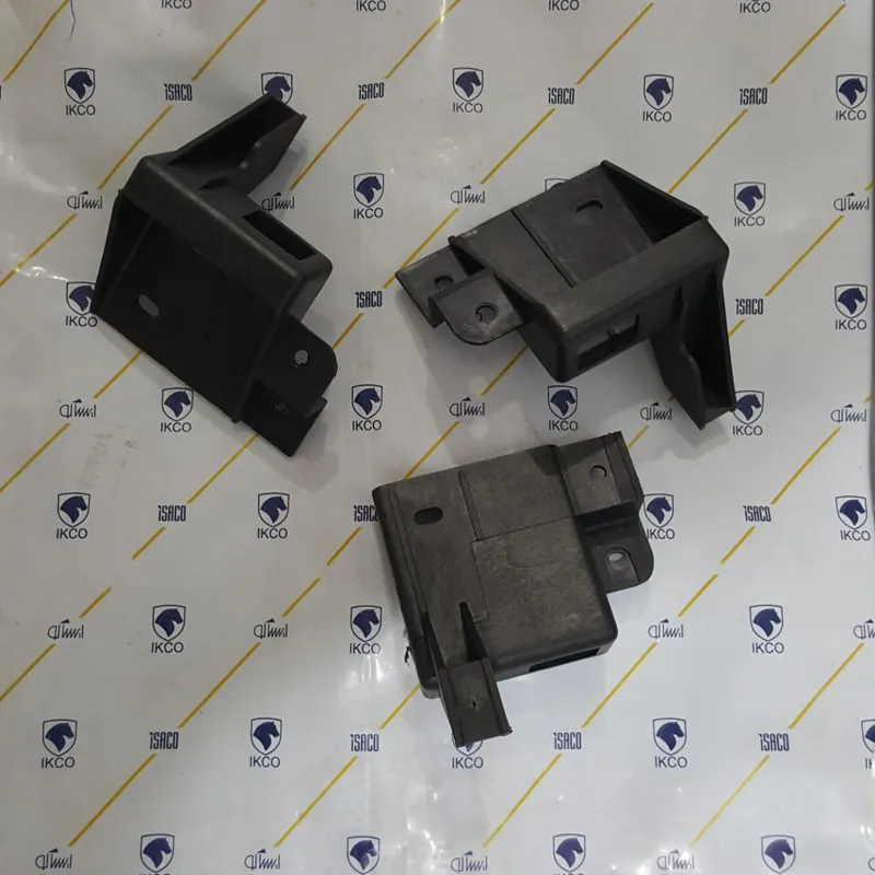 قاب نگهدارنده شاسی چراغ صندوق پژو پارس 405(هر عدد)