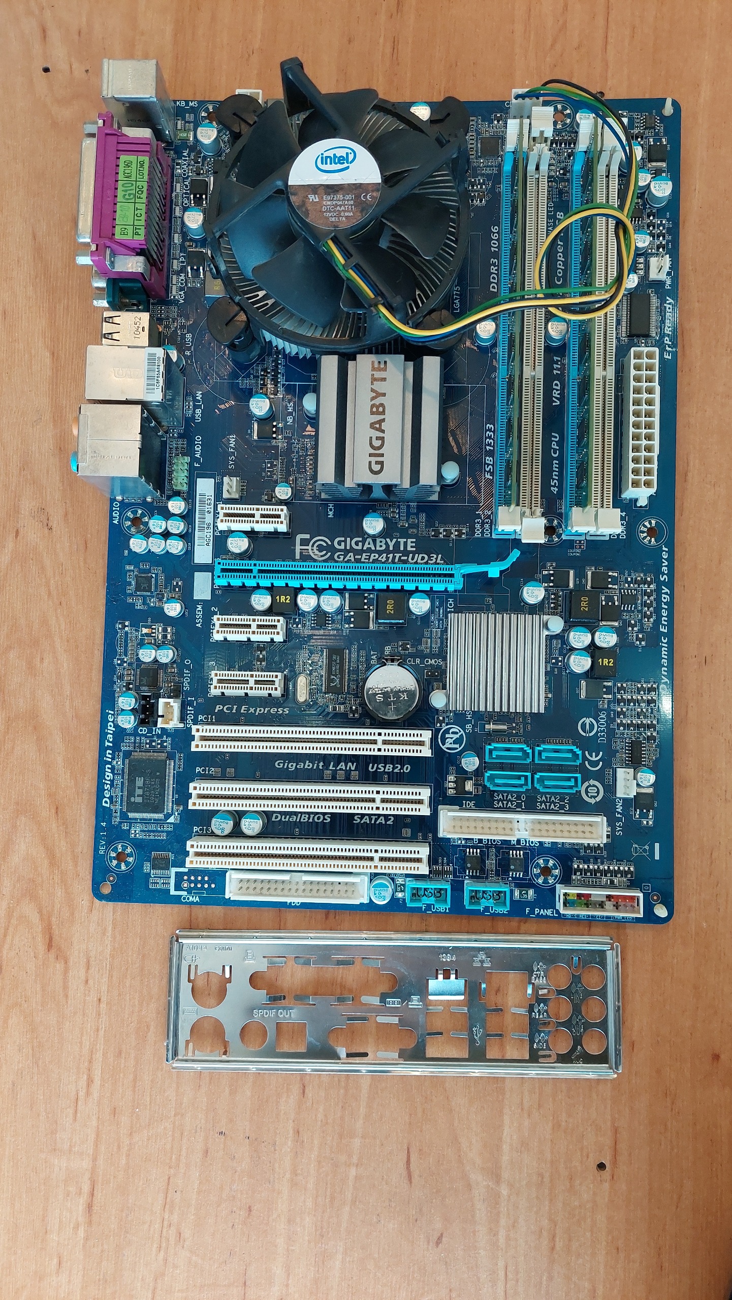 باندل مادربرد گیگابایت مدل GA-EP41T-UD3L- DDR3