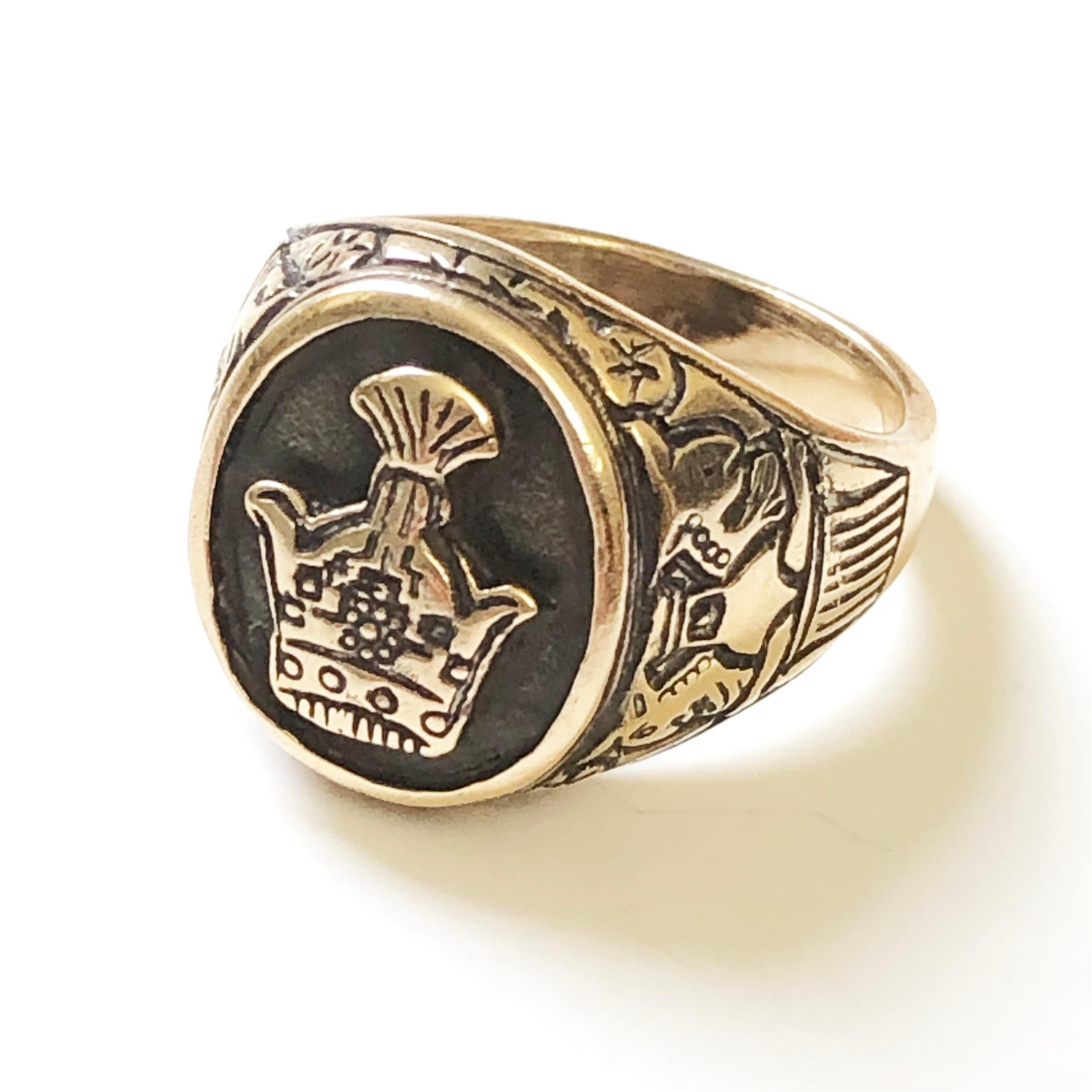 یک عدد انگشتر تاج بقل پرسپولیس رخ زیبا رنگ ثابت