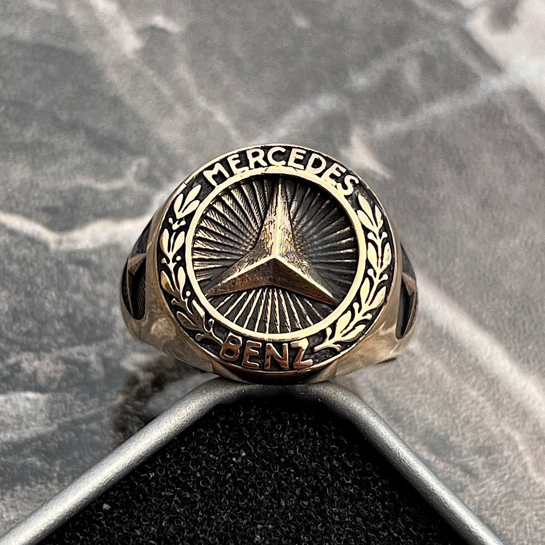 انگشتر طلا روس طرح بنز کار شیک وعالی رنگ ثابت