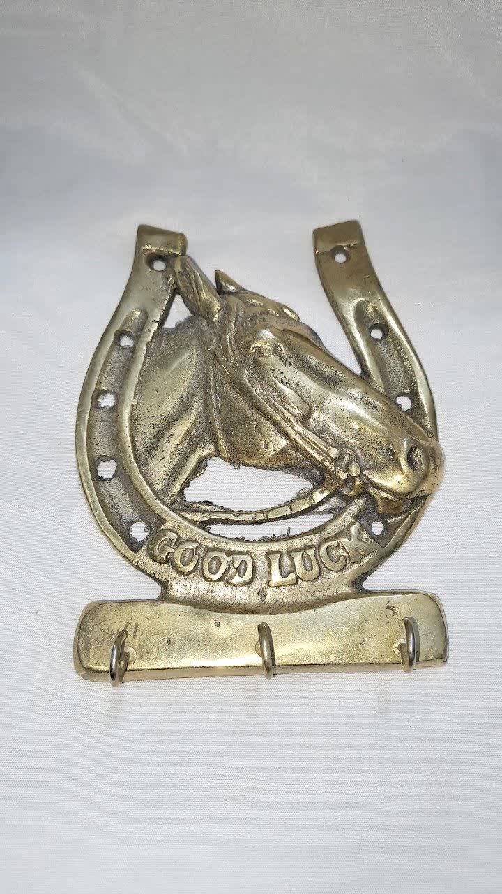 جا کلیدی برنجی