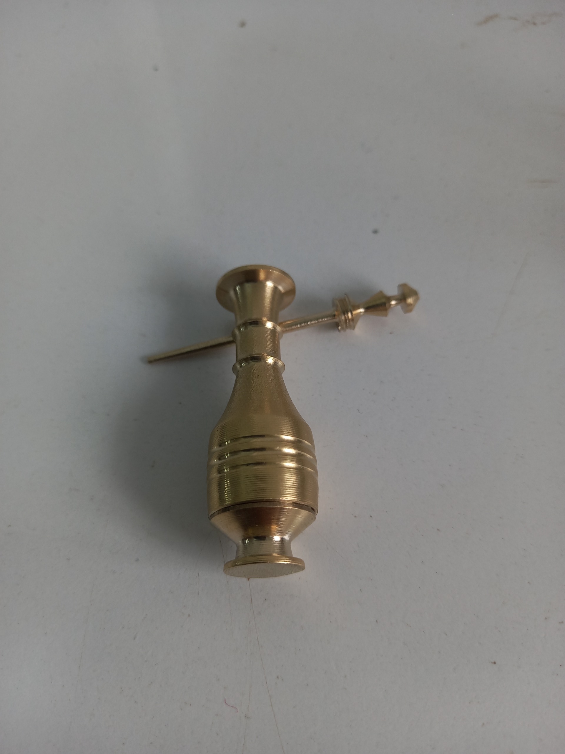 جا سرمه ای یا سرمه دون کو چیک برنجی