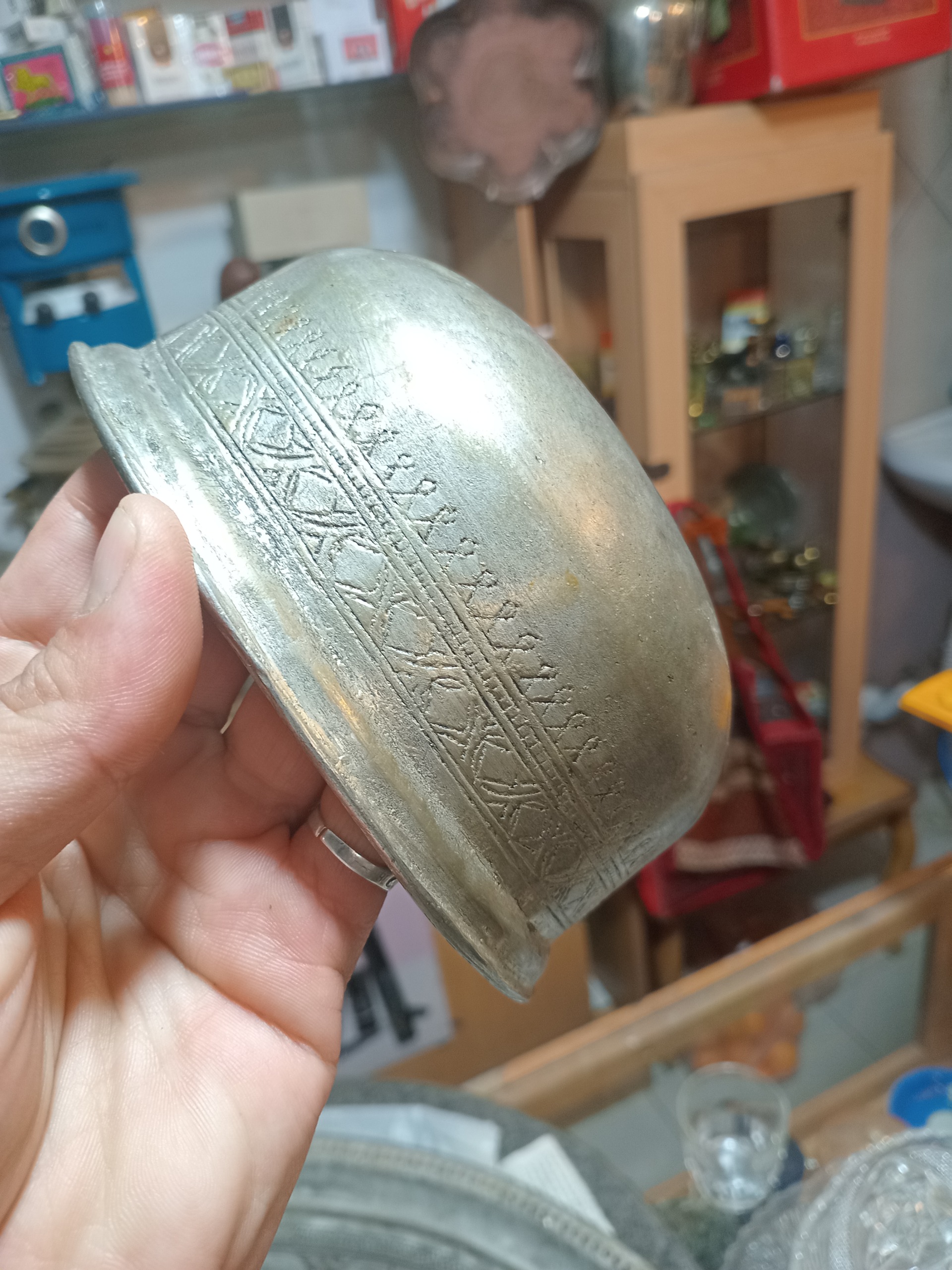 بادیه مسی چکشی کهنه قاجاری قلم قاجار چونه ای