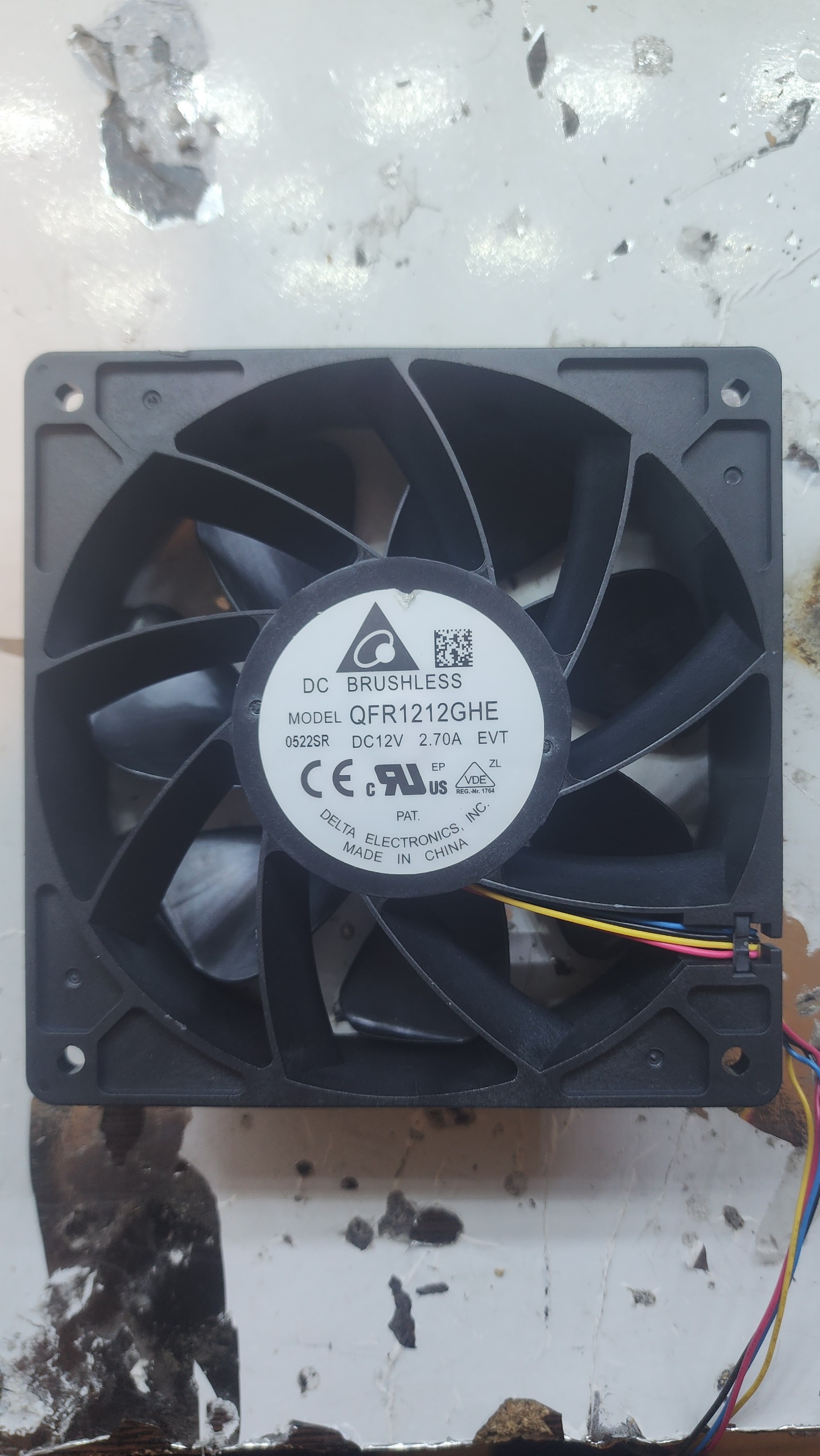 فن دلتا 12×12 12 ولت 2.70 امپر