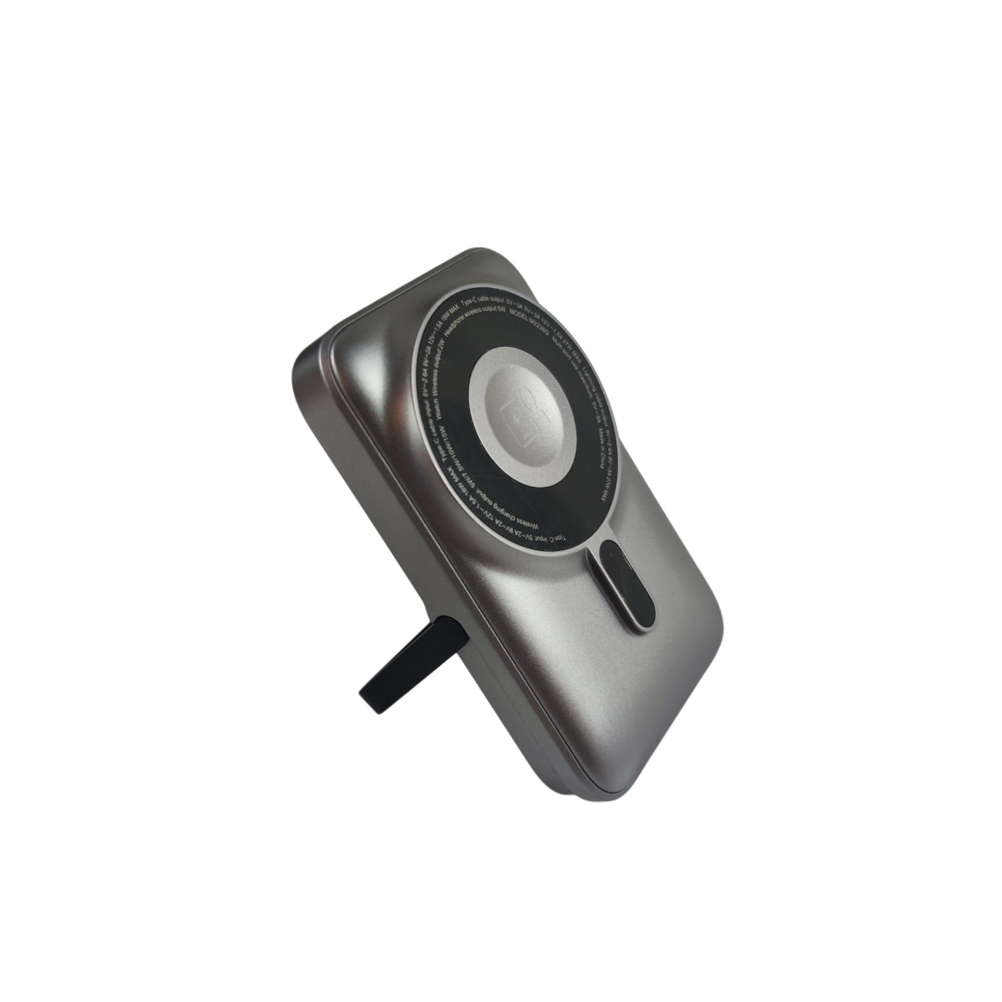 پاور بانک گیفت کالکشن مدل M22