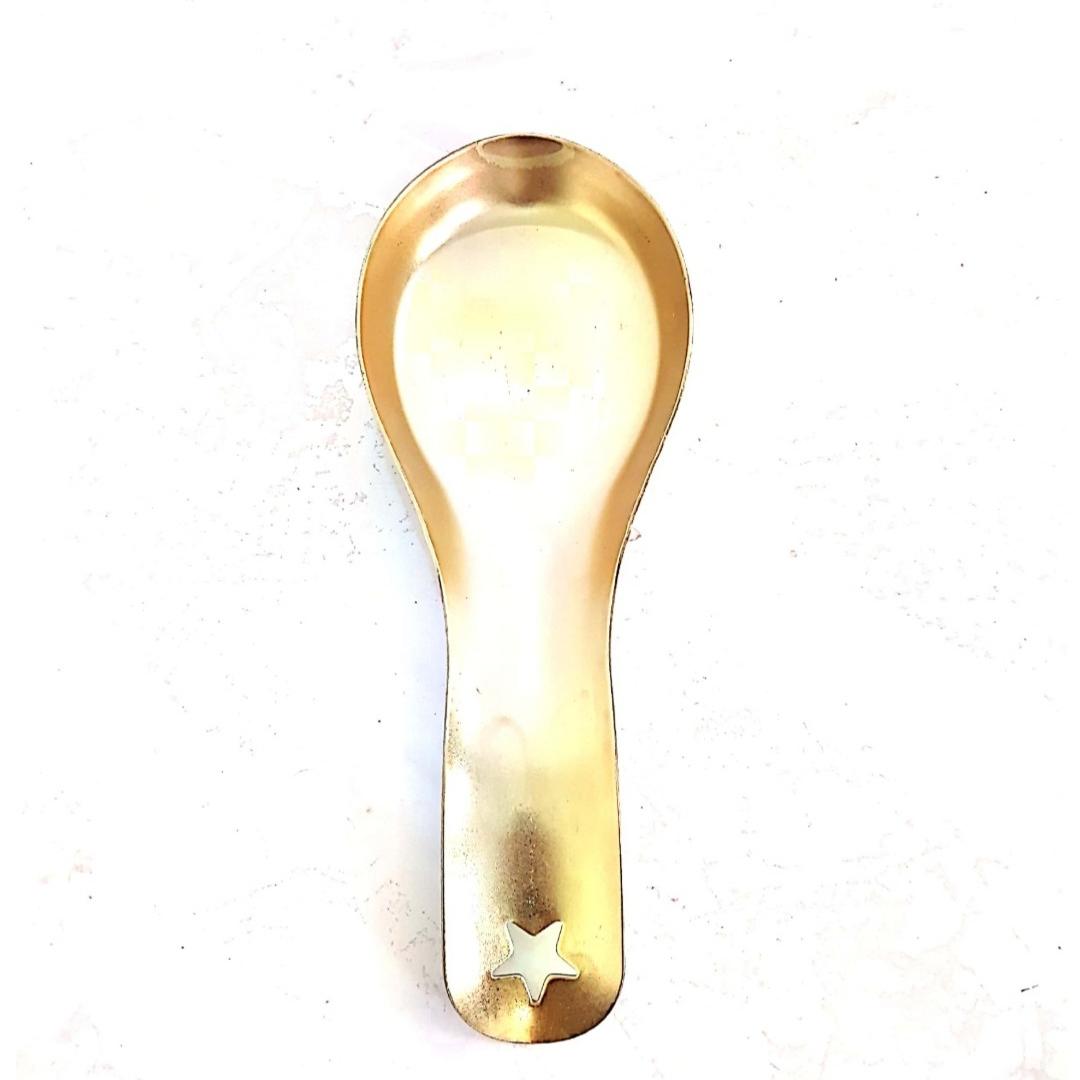 زیر قاشقی طلایی