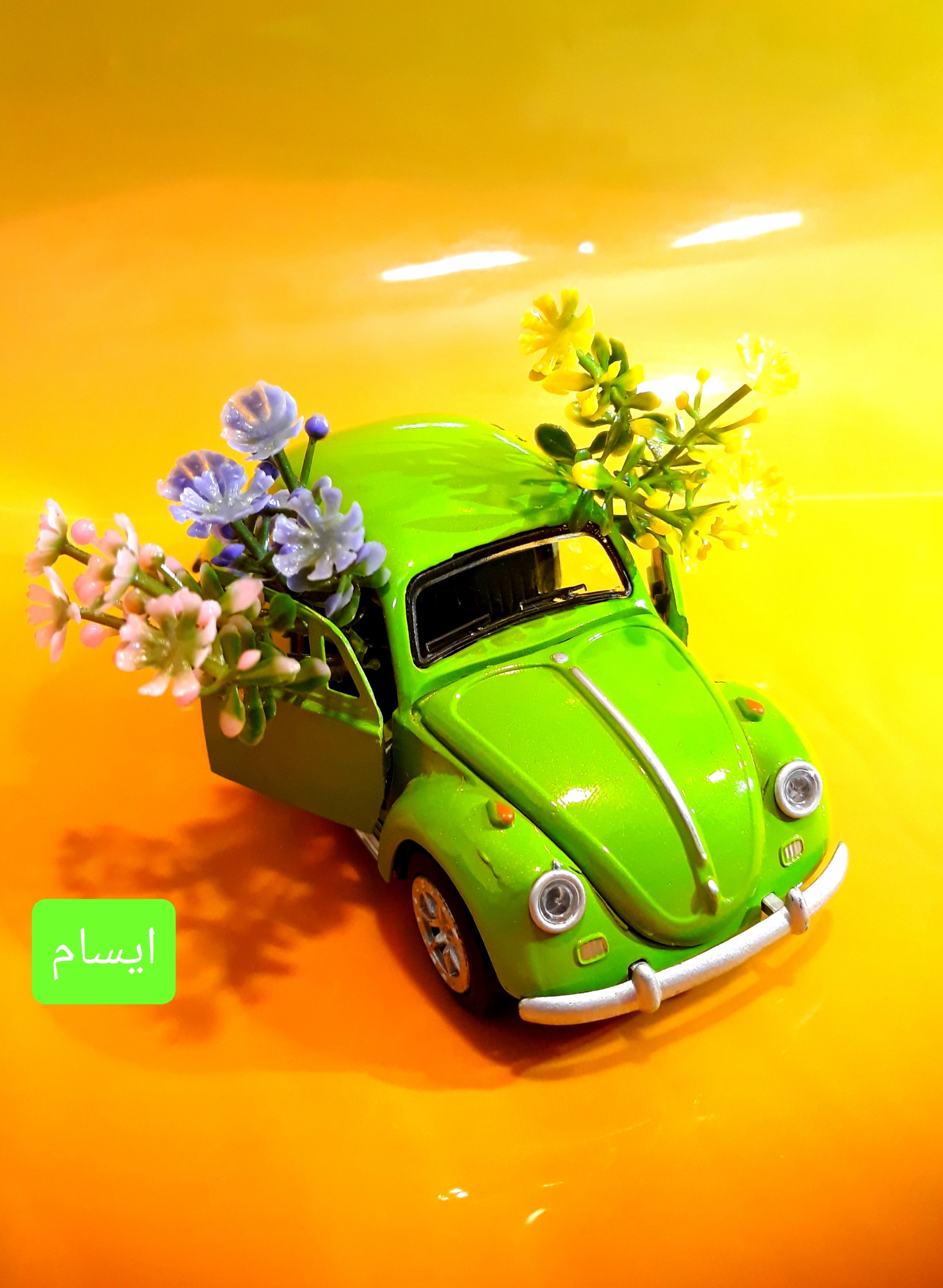 فولوکس گل دار سبز فلزی