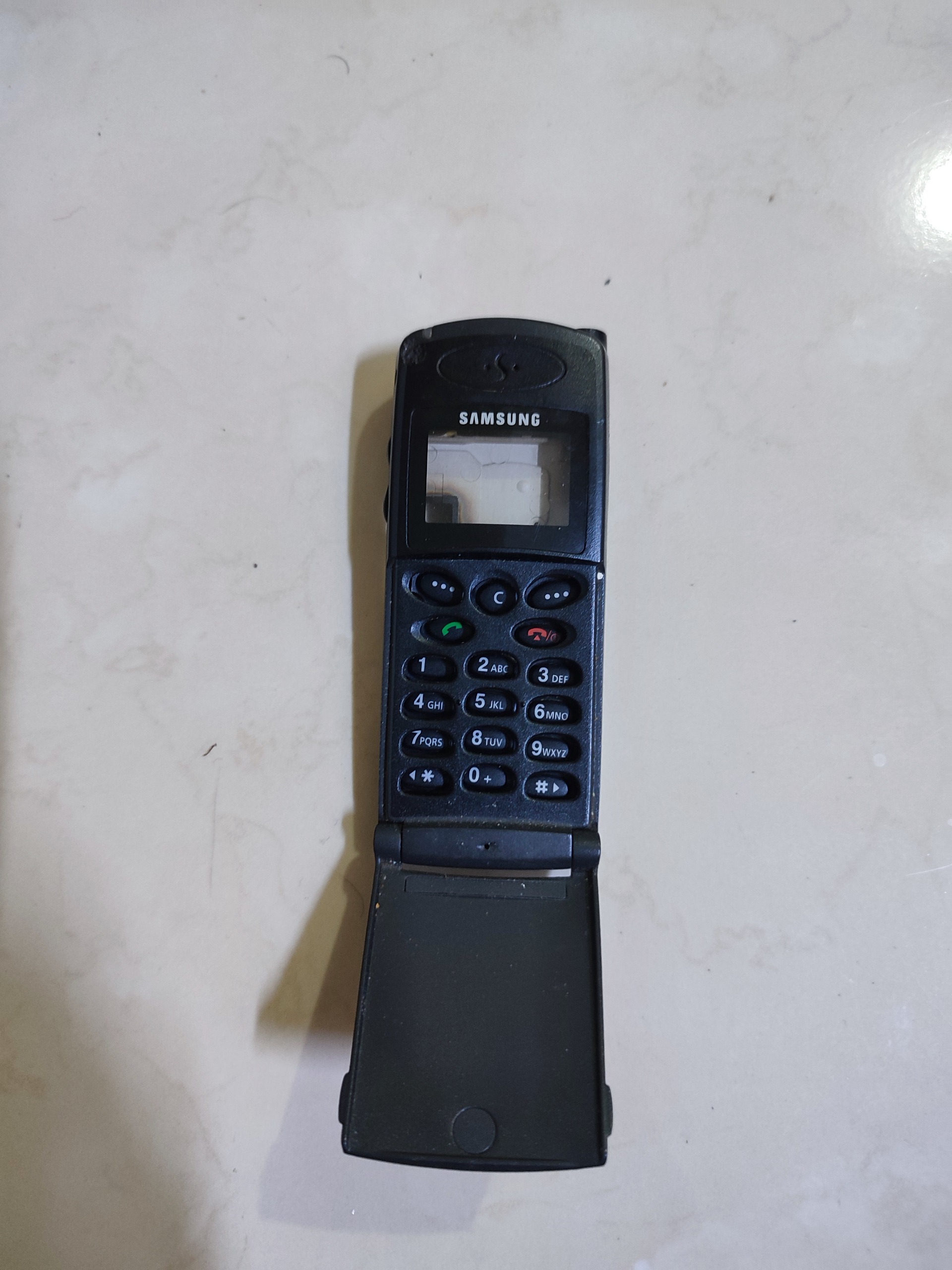 قاب سامسونگ G600 قدیمی تمیز