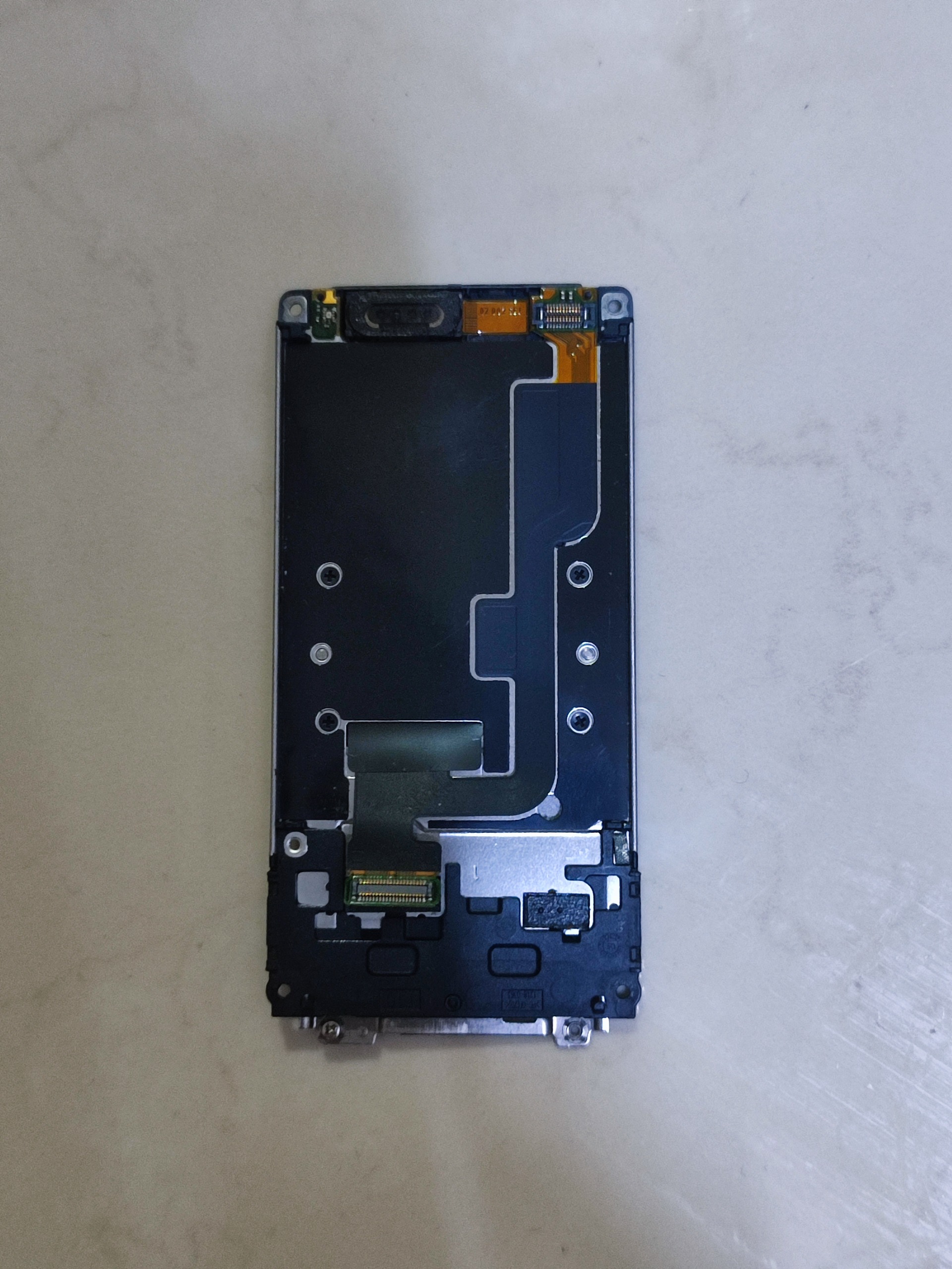 فلت گوشی سونی اریکسون w995 با ریل اورجینال