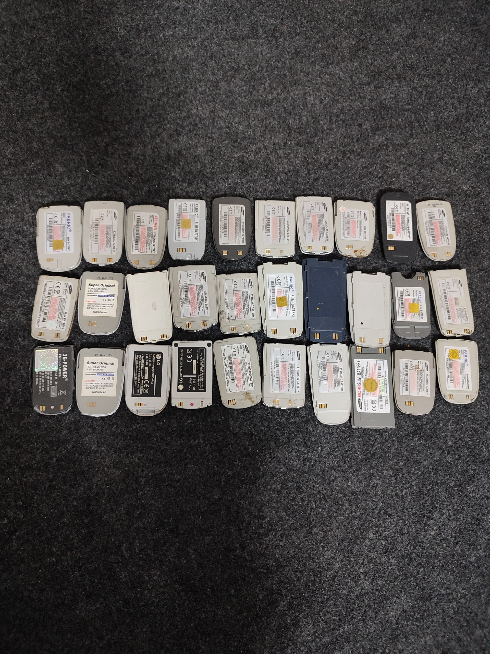 30 عدد باتری سامسونگ و ال جی قدیمی