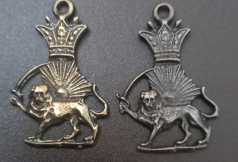 آویز شیرخورشید وتاج