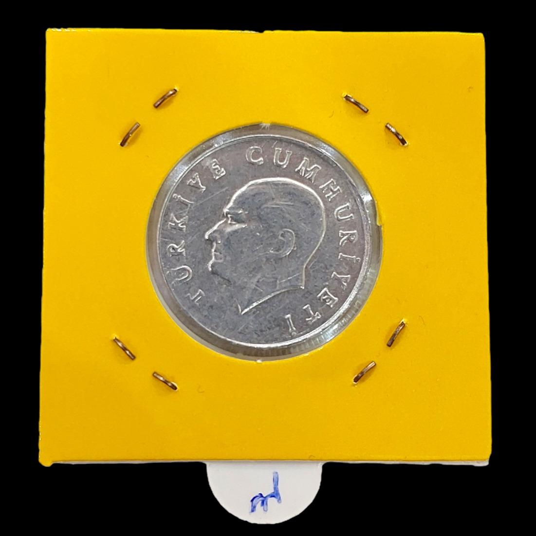 سکه زیبا و بینظیر 10 لیر ترکیه 1984