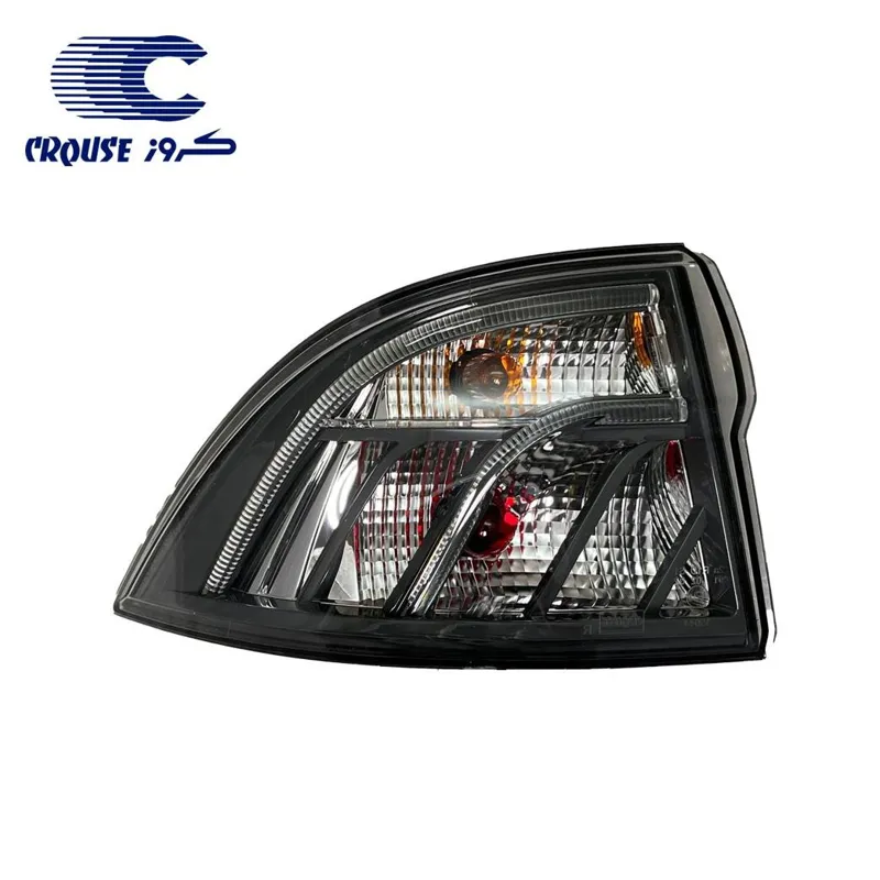 چراغ خطر روی گلگیر عقب سورن پلاس چپ کروز