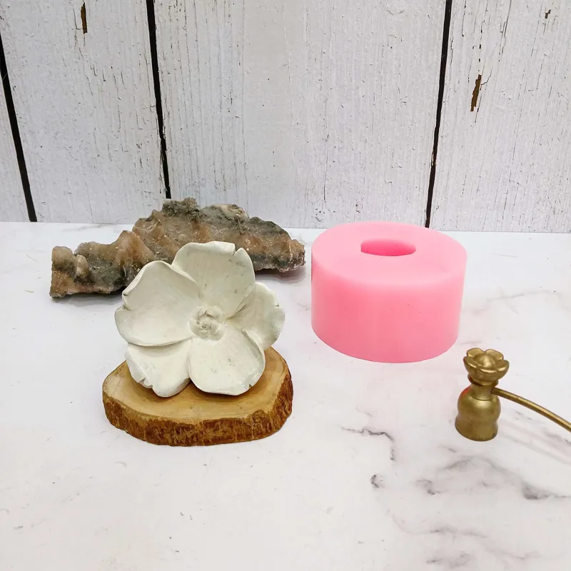 قالب شمع مدل گل کاسه ای