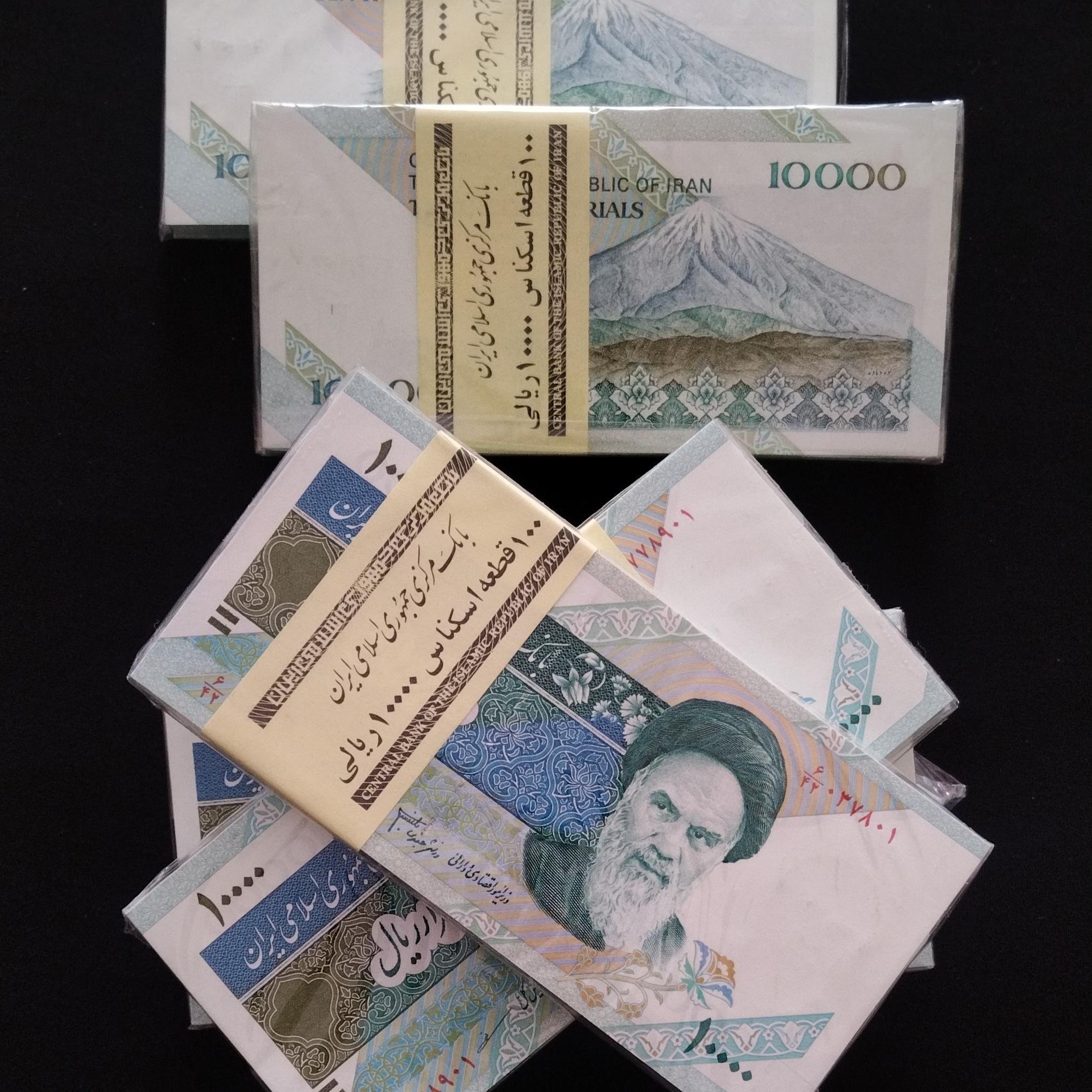 بسته های اسکناس 1000 دماوند