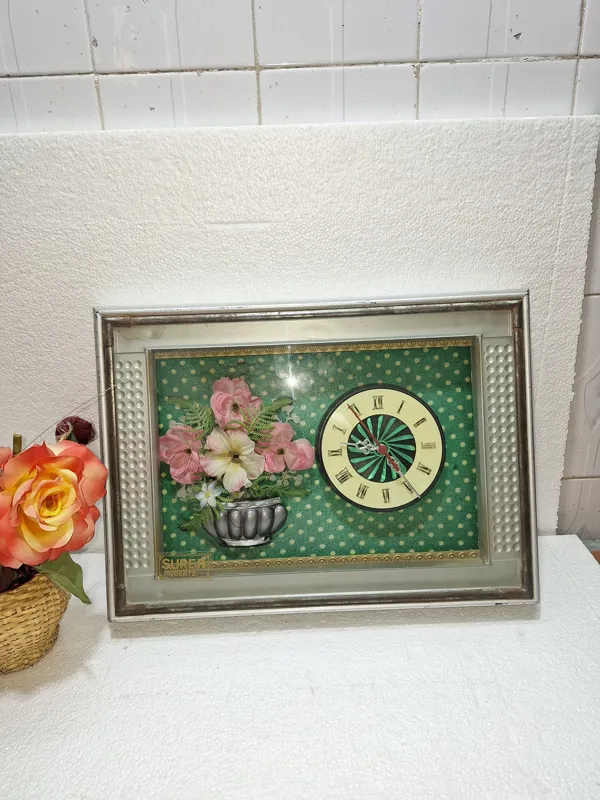 ساعت دیواری آنتیک سالم