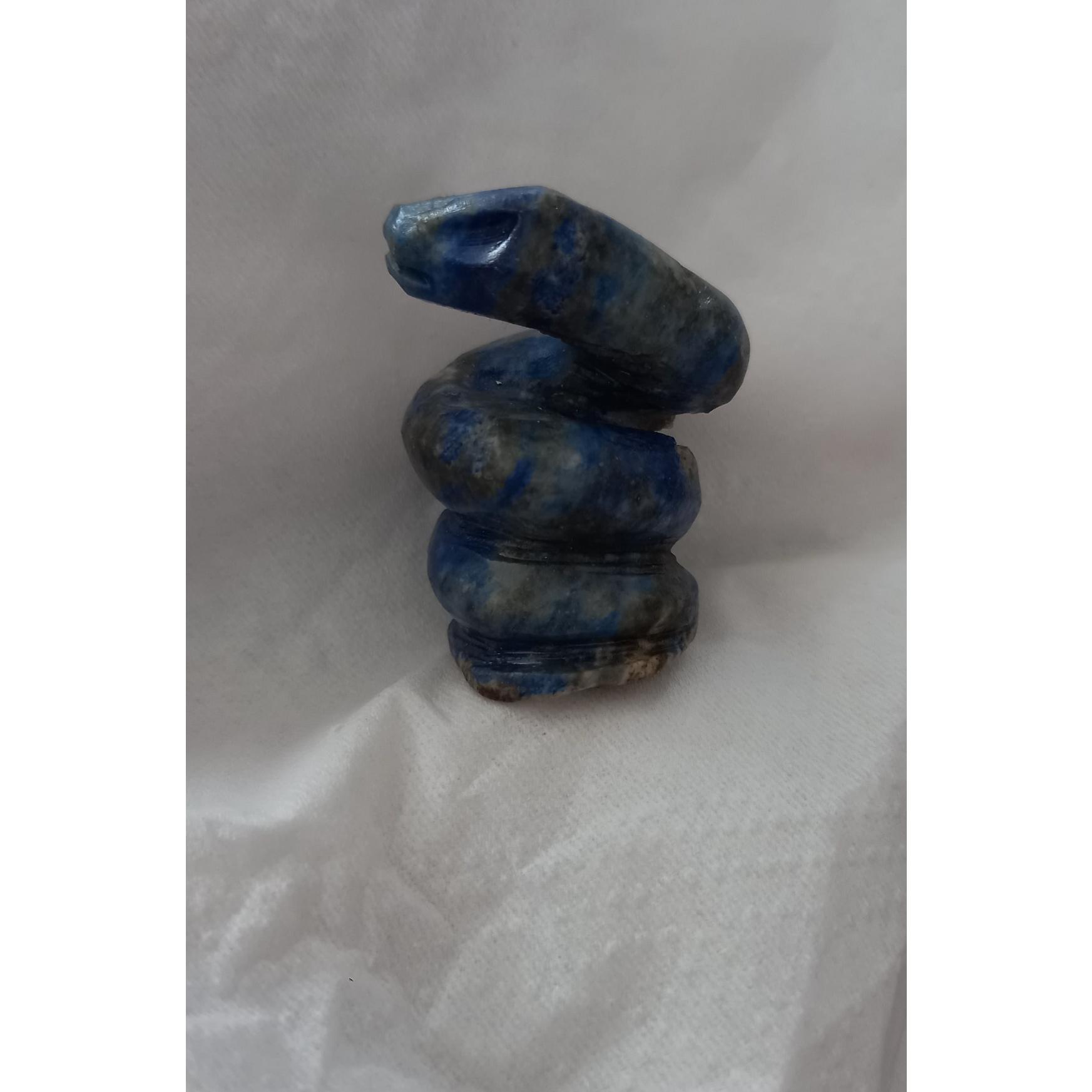 مجسمه سنگی مار از جنس لاجوردی