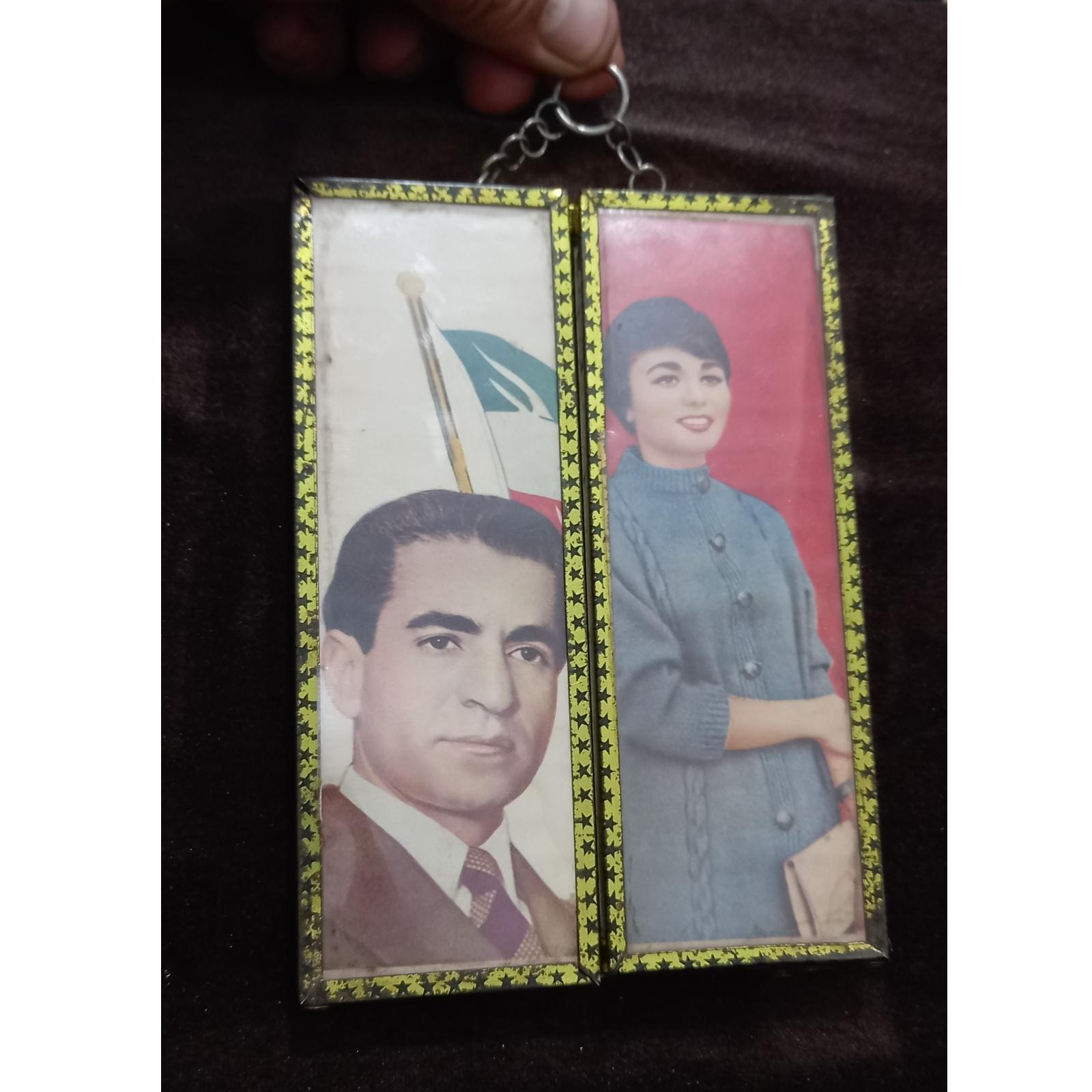 قاب آینه ثریا وشاه آنتیک نایاب