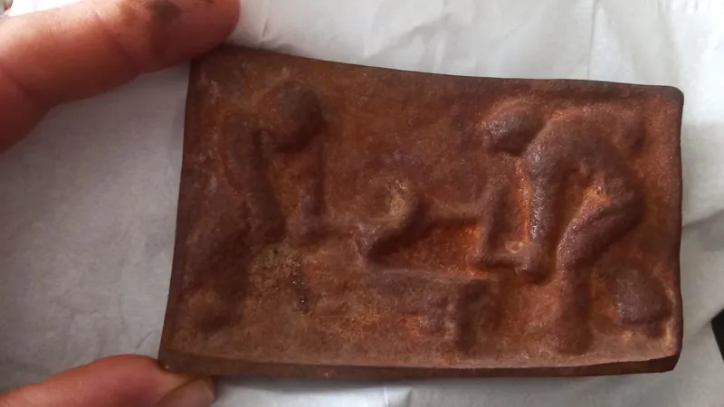 لوح بینظیر فولادی خاص با نقش کهنه