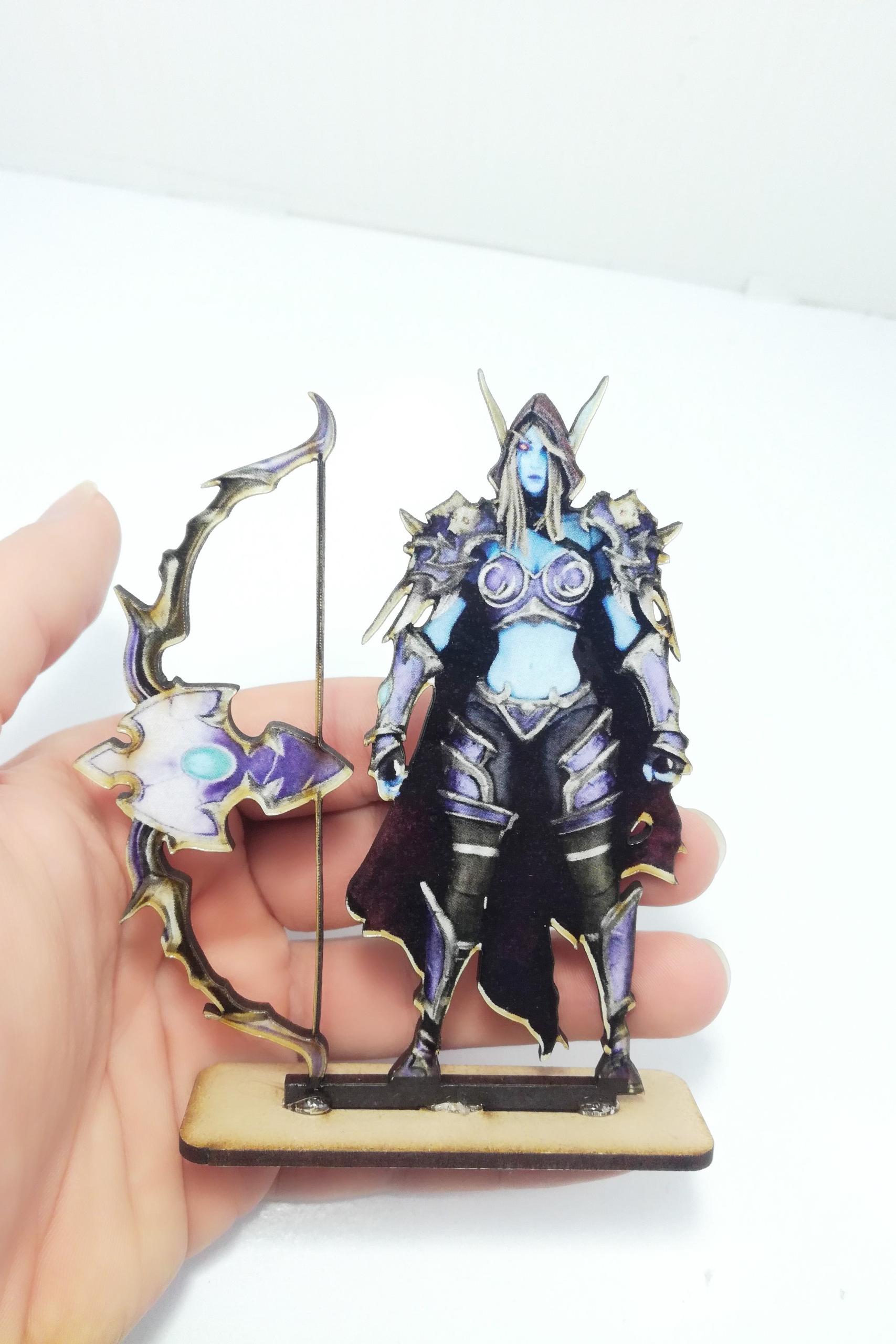 ماکت فیگور چوبی سیلواناس ویندرانر