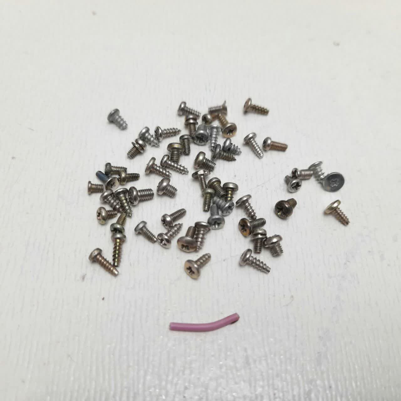 قطعات رادیوضبط (پیچ ریز) 50عدد