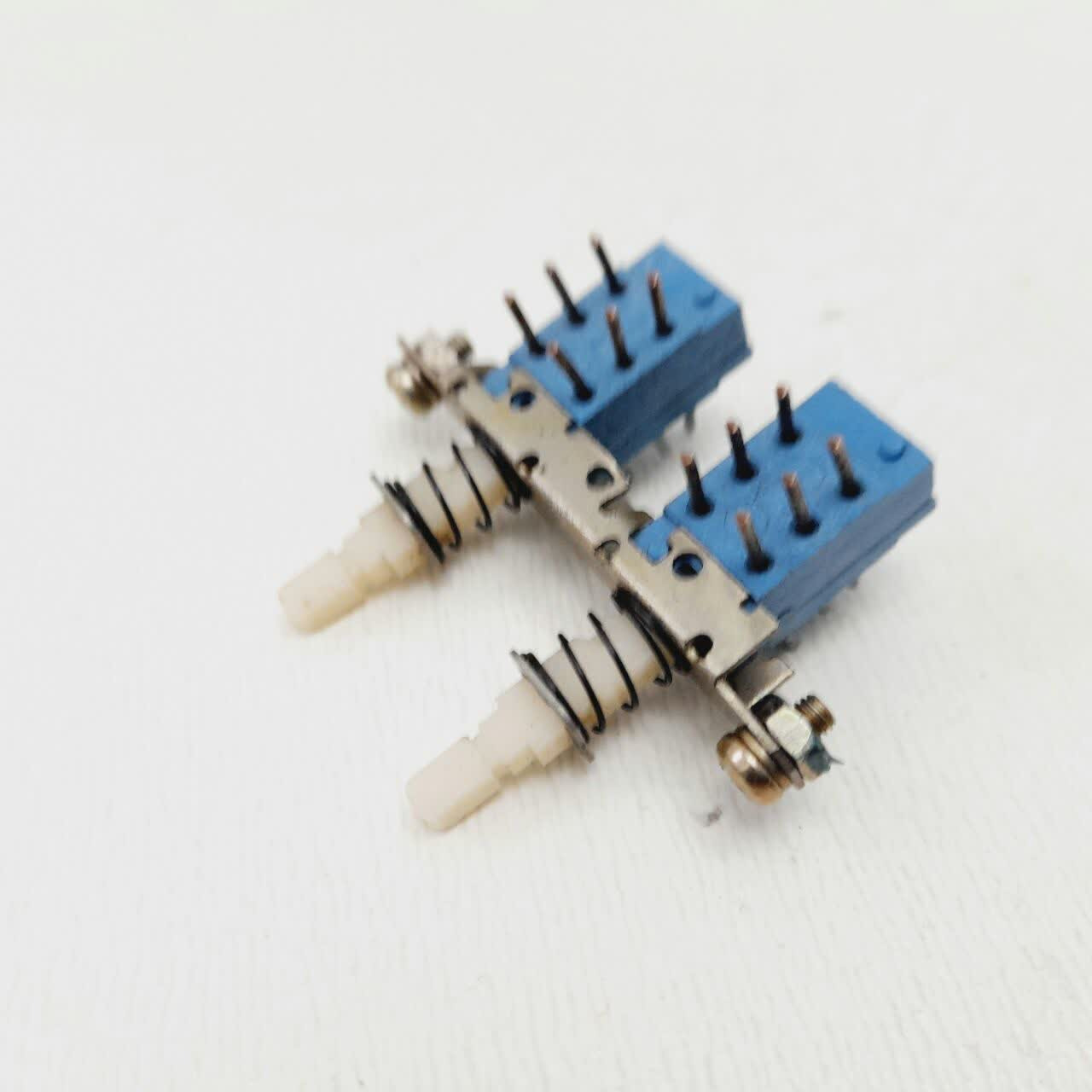 کلید فشاری ON/OFF