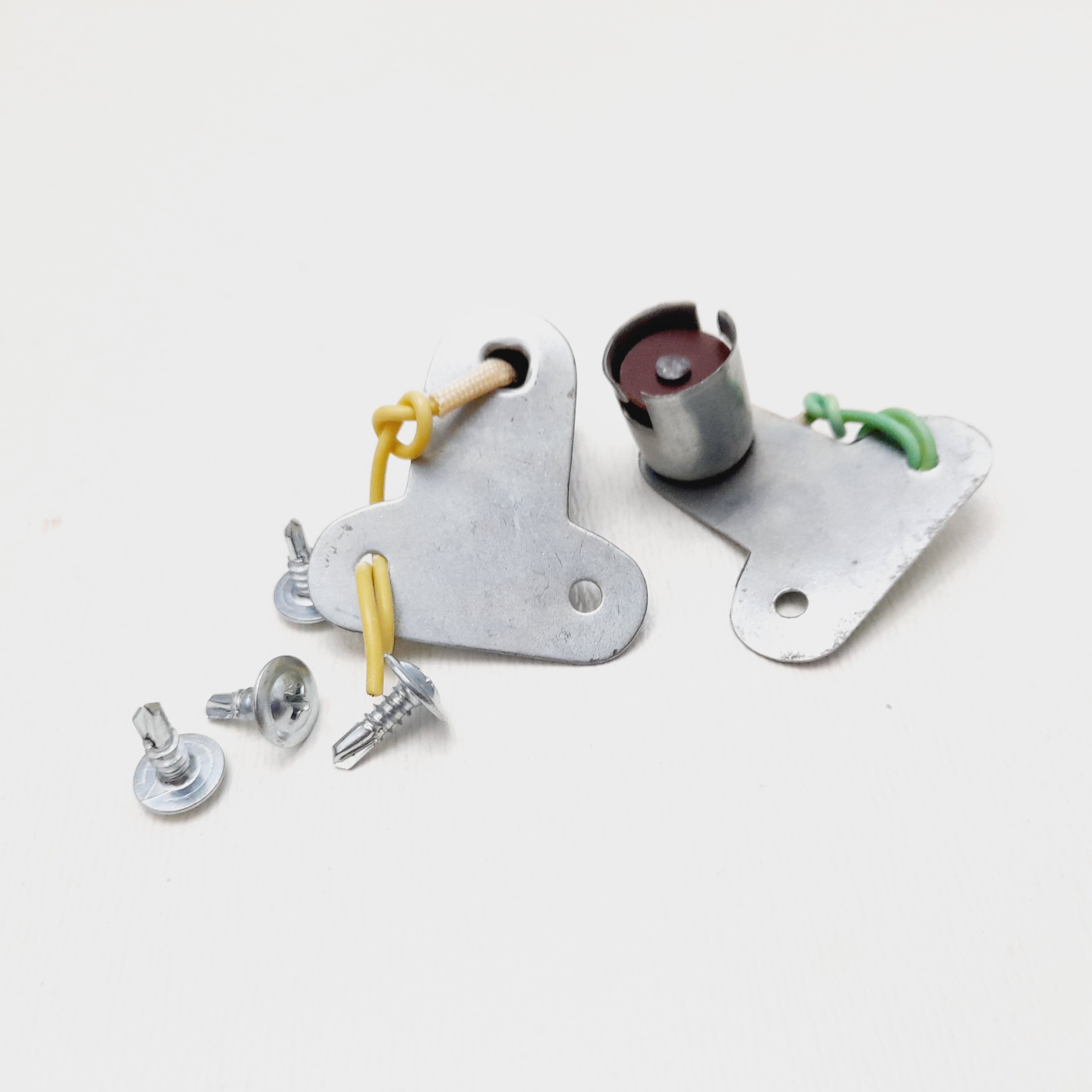 2 عدد پایه لامپ خودرویی