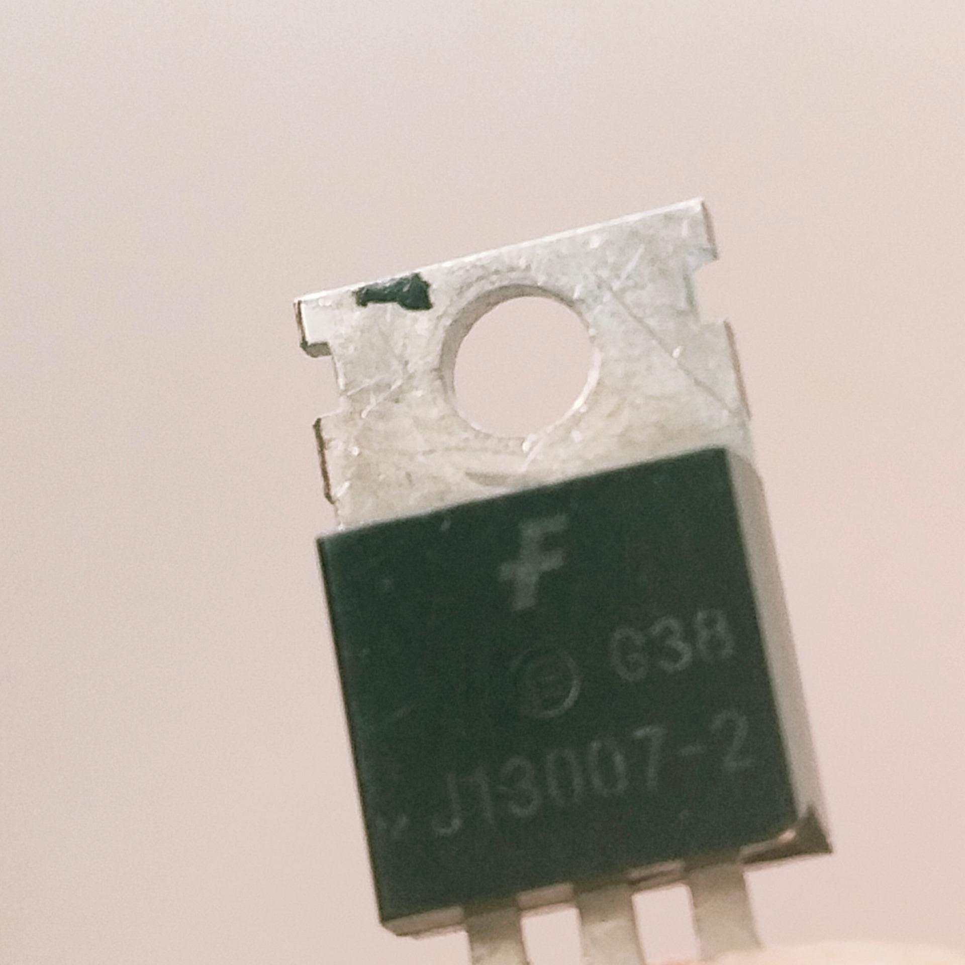 ترانزیستور MJE13007 نوع NPN پکیج TO-220