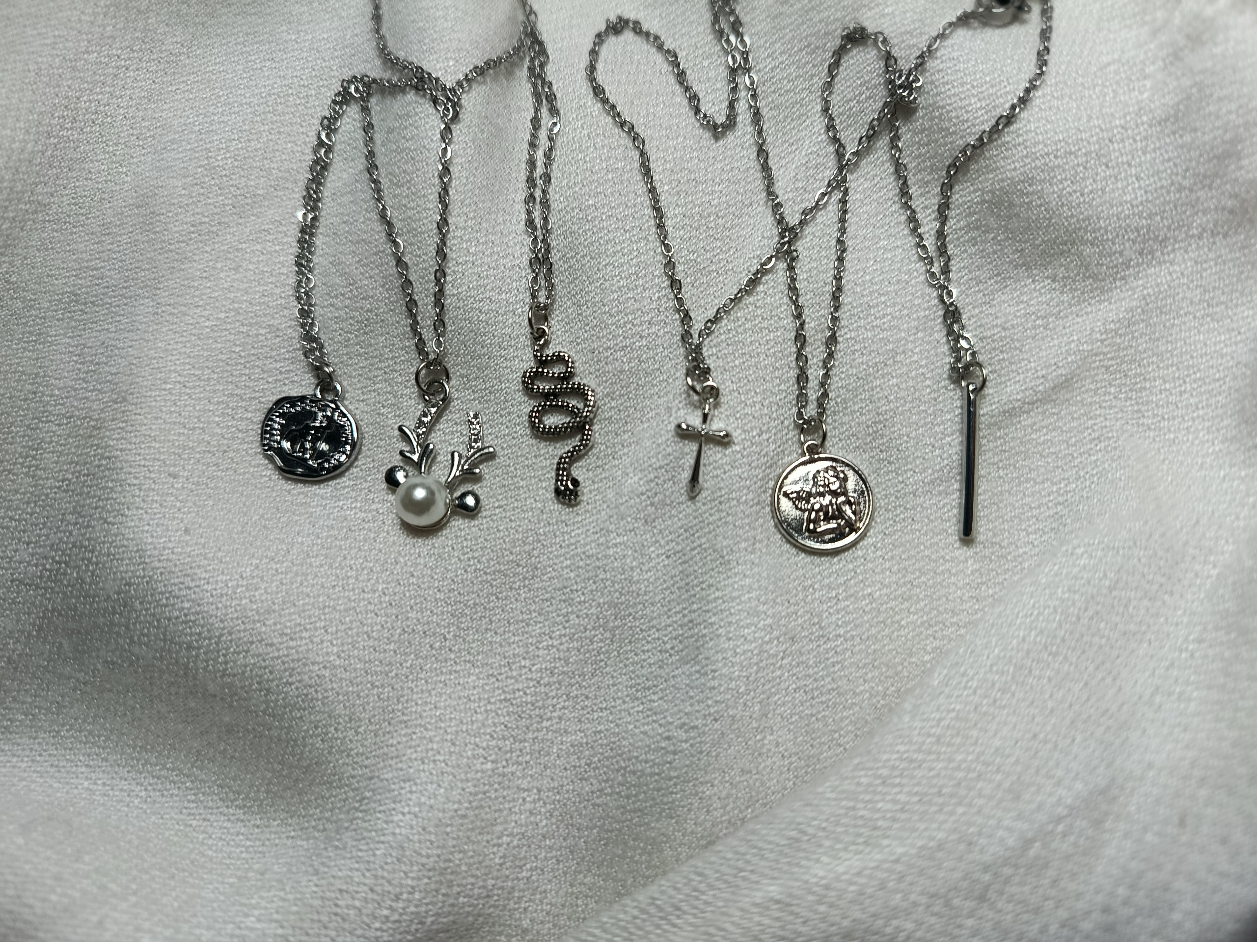 گردنبند های مینیمال استیل ضد حساسیت(سلیب،مار)