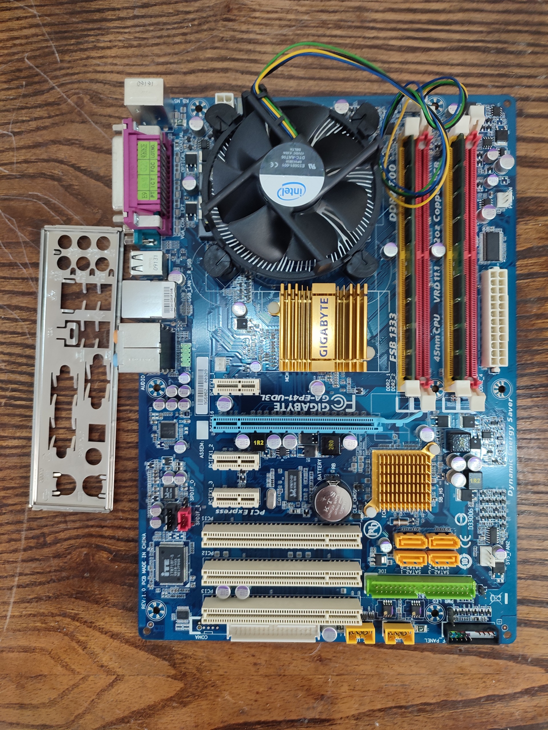 باندل 4 گیگ رم e5200
