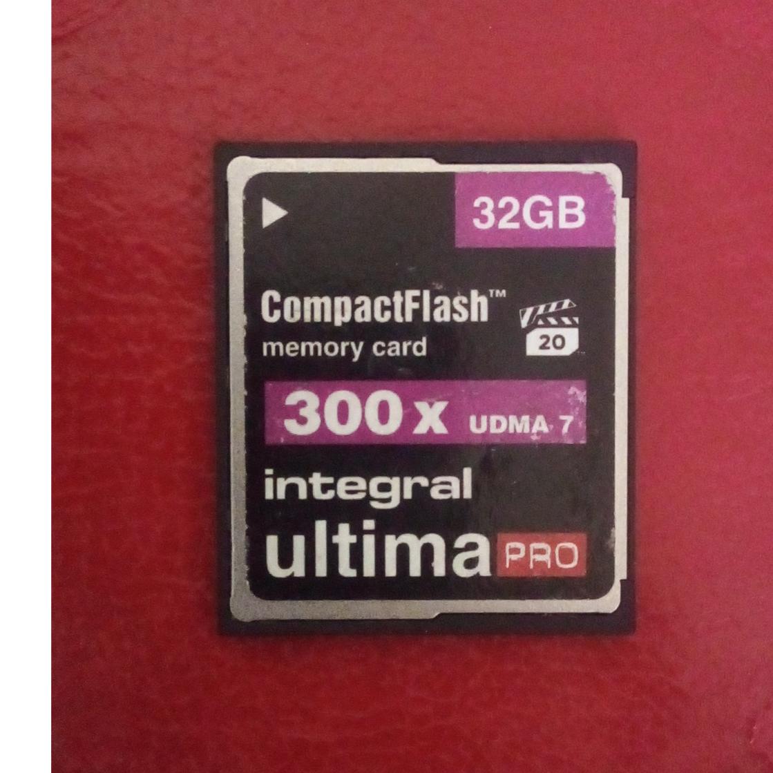 CF 32 GB