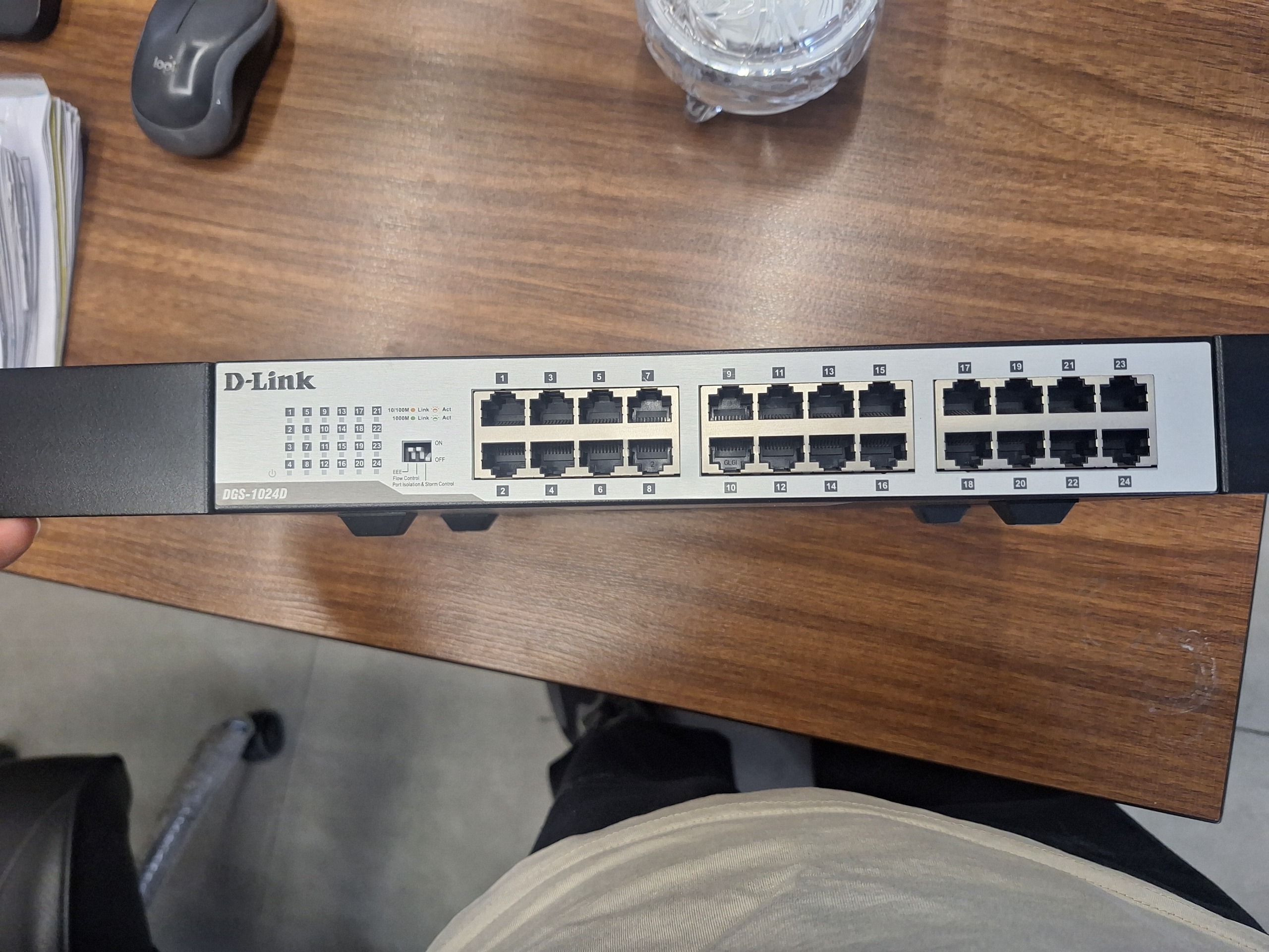 سوییچ 24 پورت دی لینک مدل DGS