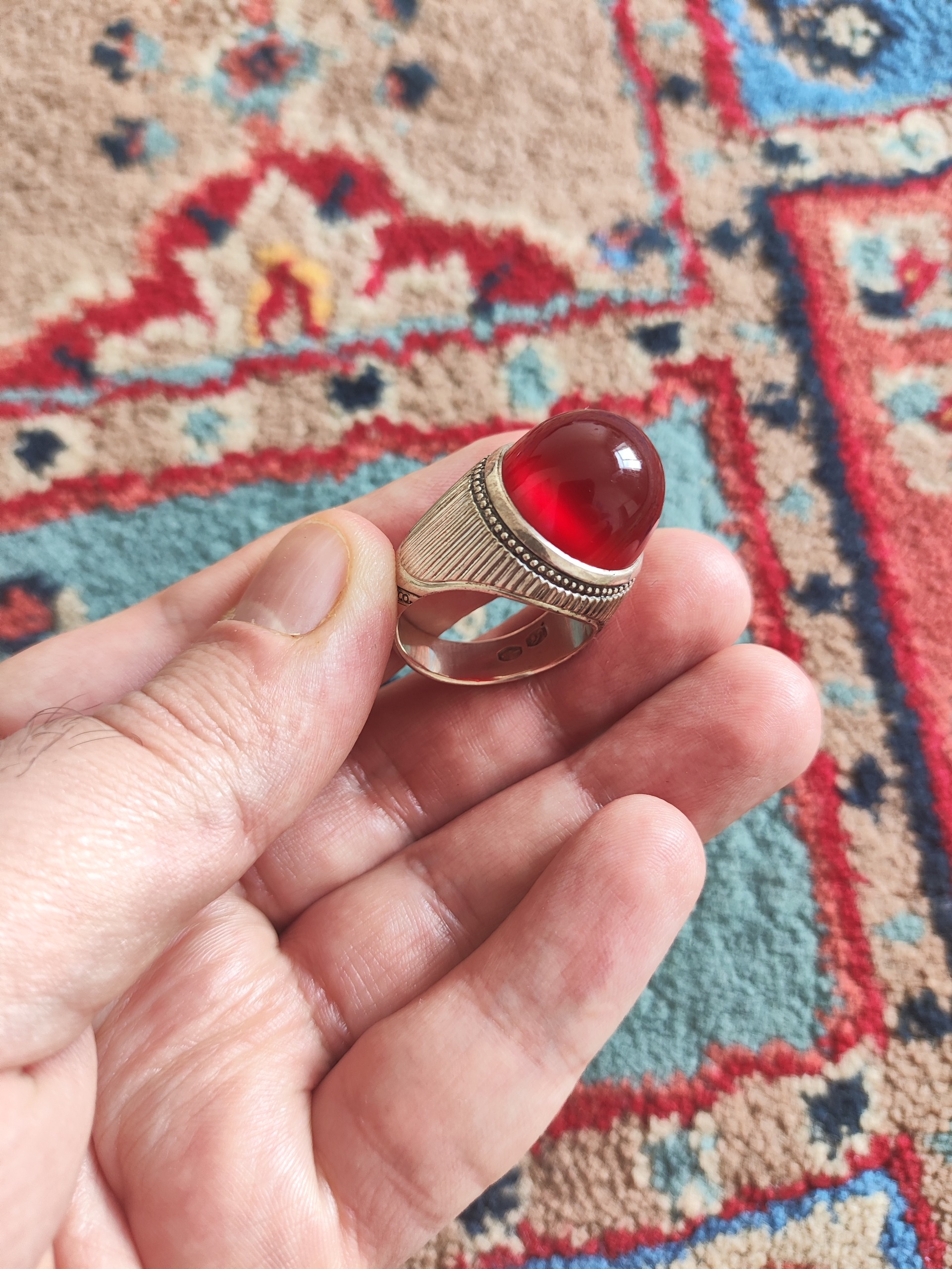 انگشتر عقیق سرخ