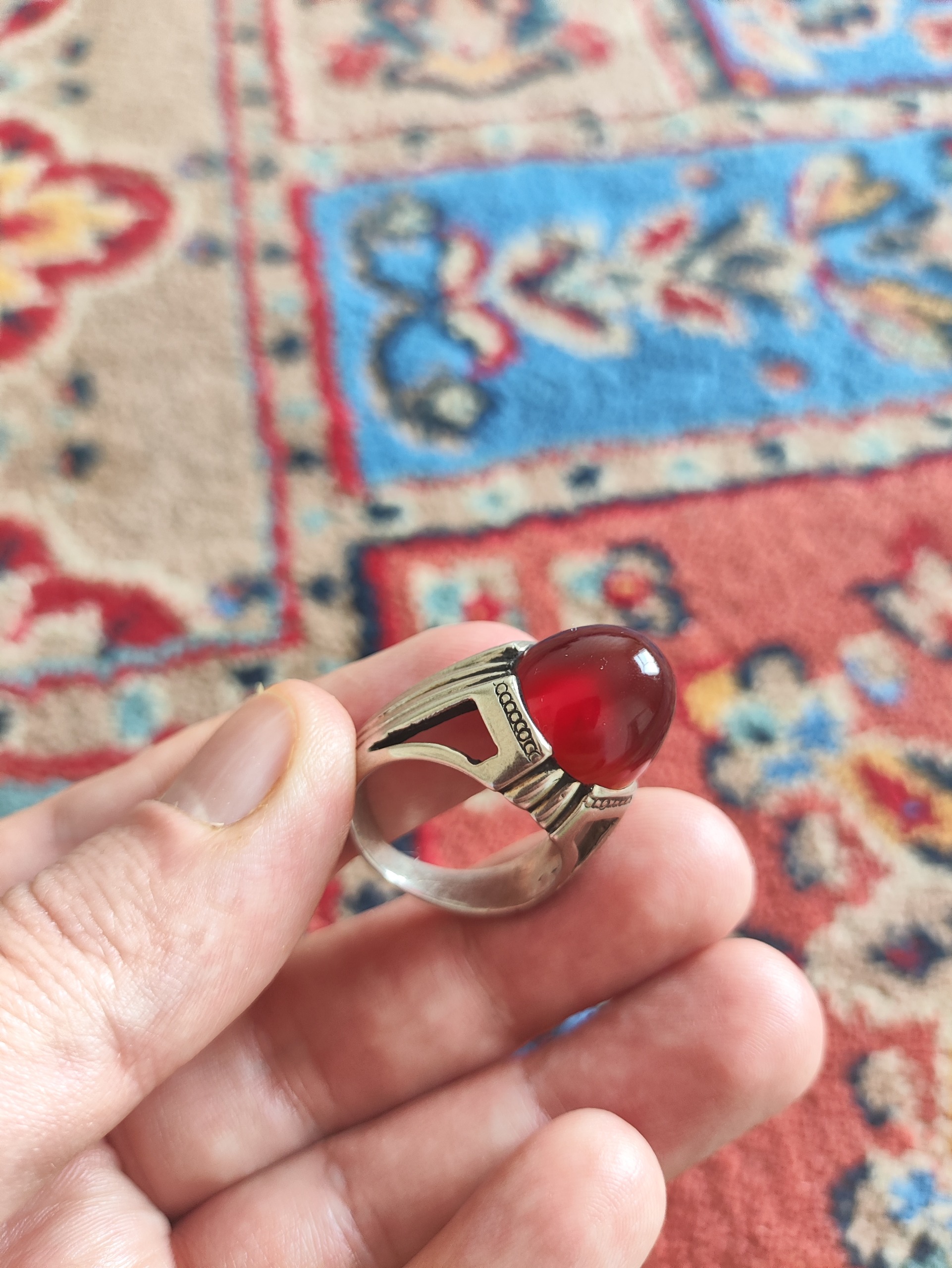 انگشتر عقیق سرخ
