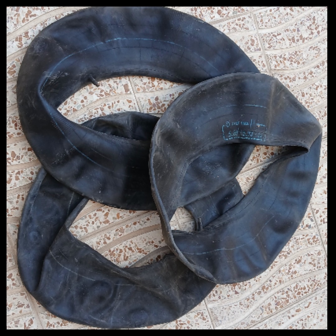 سه عدد تیوپ لاستیک