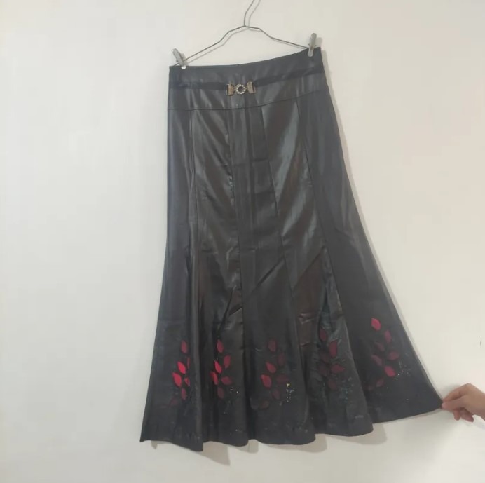 دامن زنانه مجلسی گل گلی