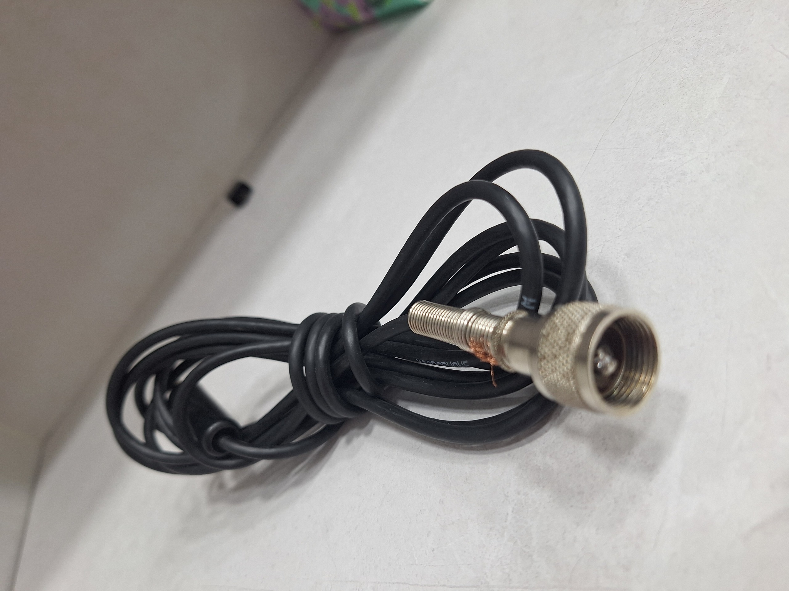 کابل پیچی رزوه ای