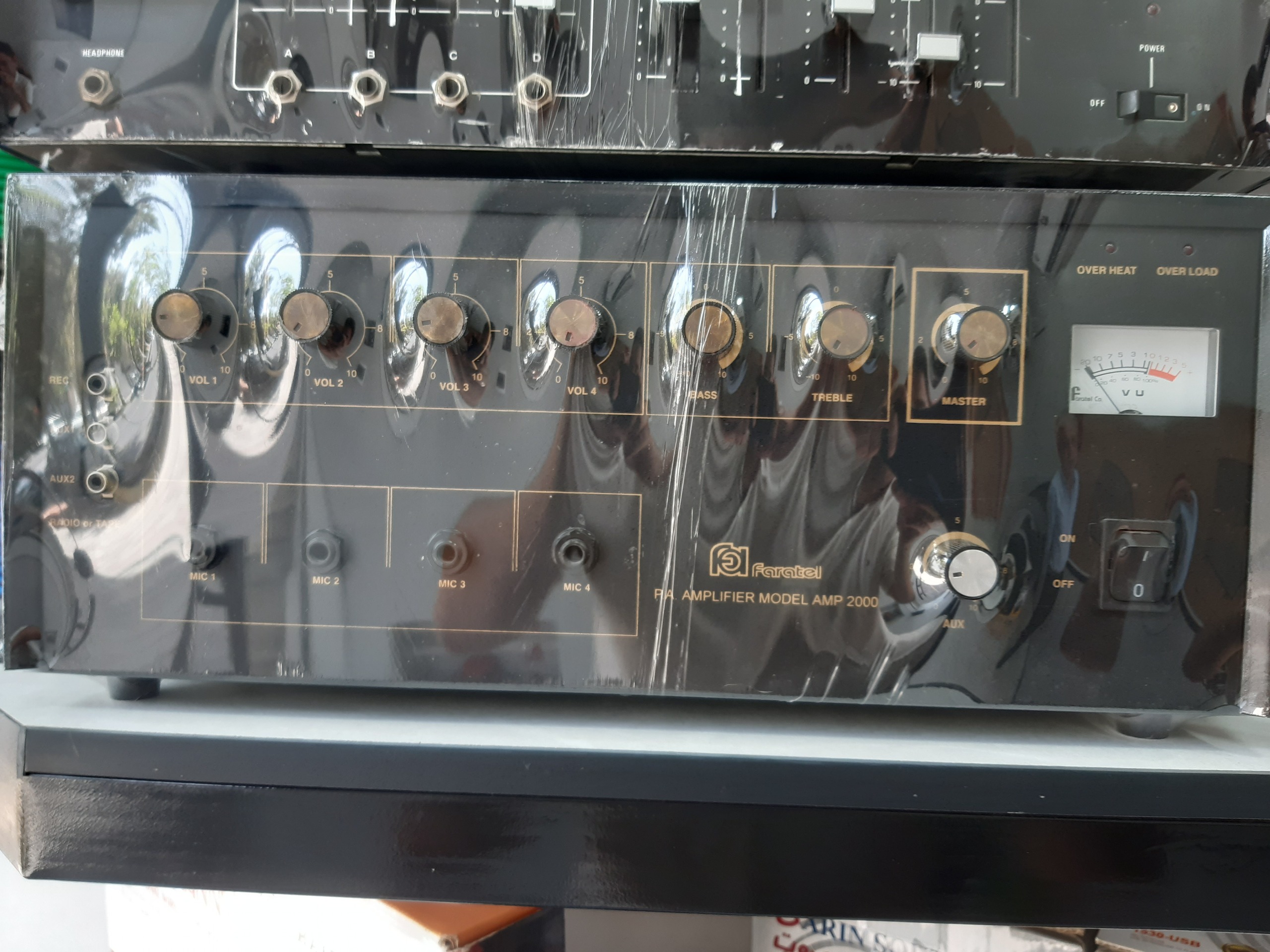 آمپلی فایر فاراتل مدل 2000 درحد نو