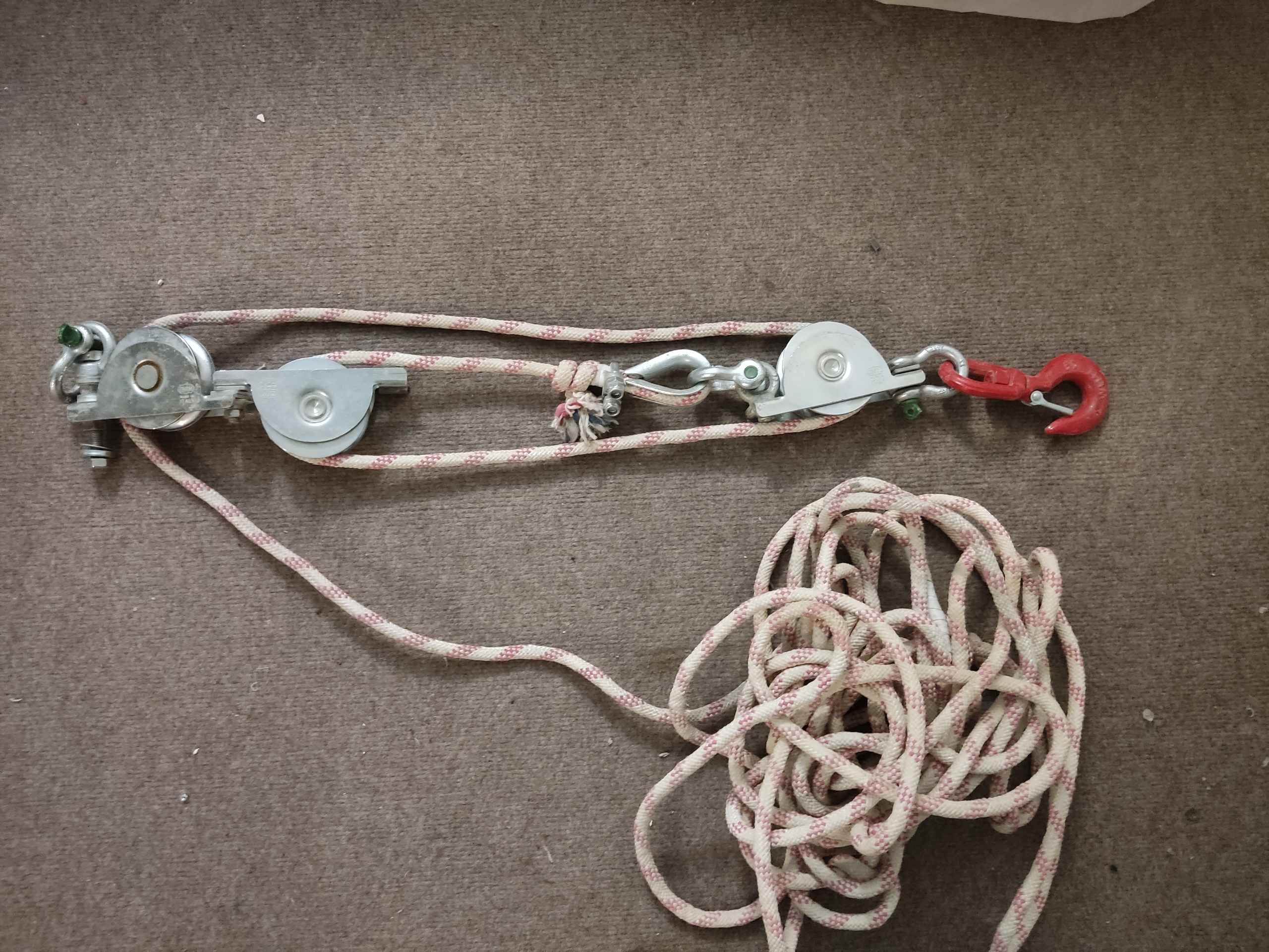 جرثقیل دستی (قرقره مرکب، 3برابر افزایش نیرو)