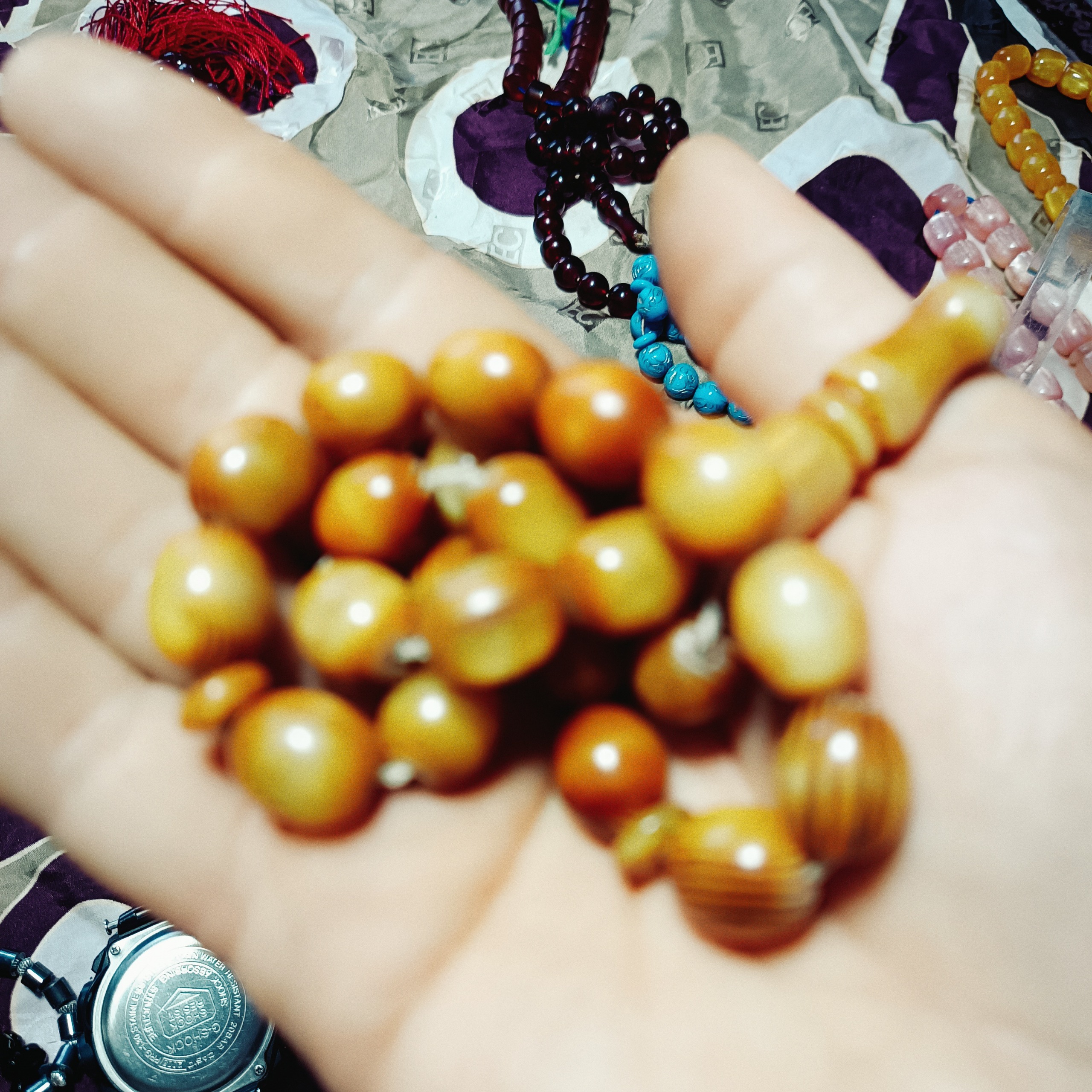 حراج تسبیح کهنه وقدیمی کهربا