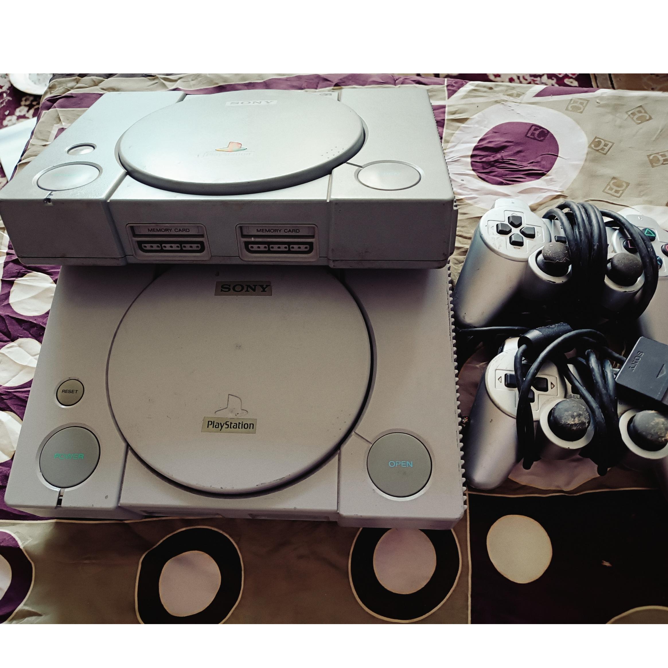 حراج2دستگاه PLaystation(سونی1)تست نشده