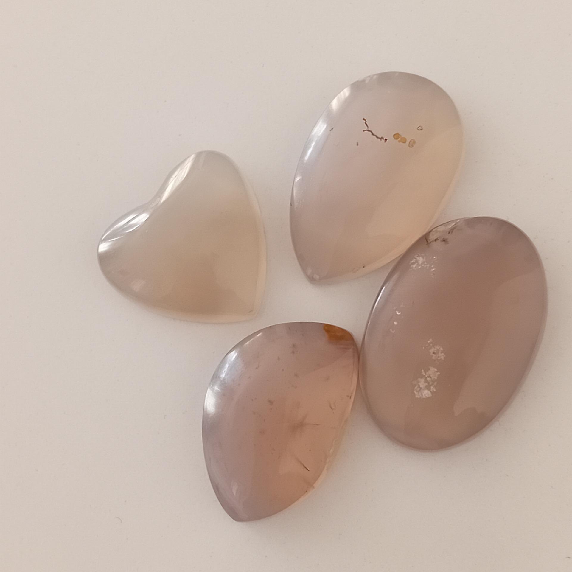 نگین عقیق زیبا