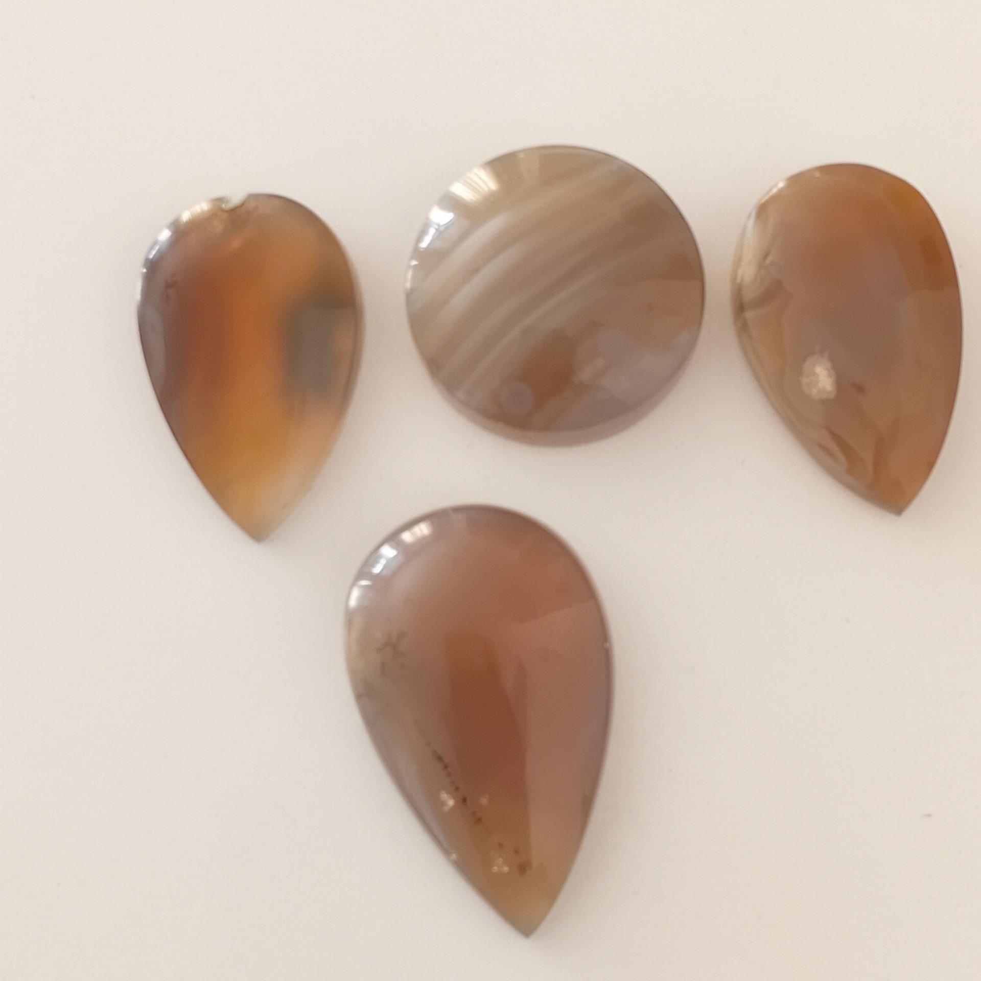 نگین عقیق عسلی فردوس