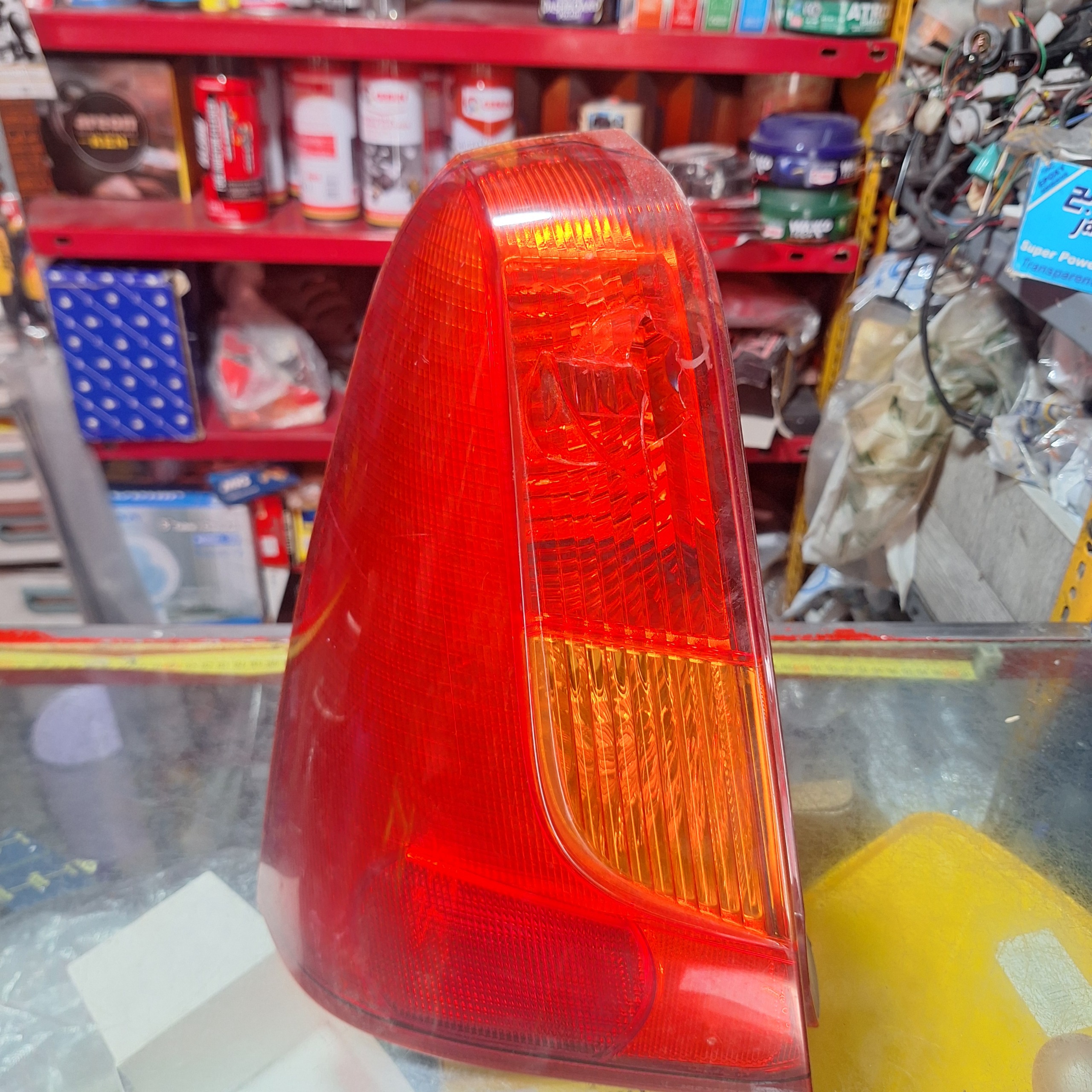 چراغ خطر عقب ال90 سمت چپ معیوب