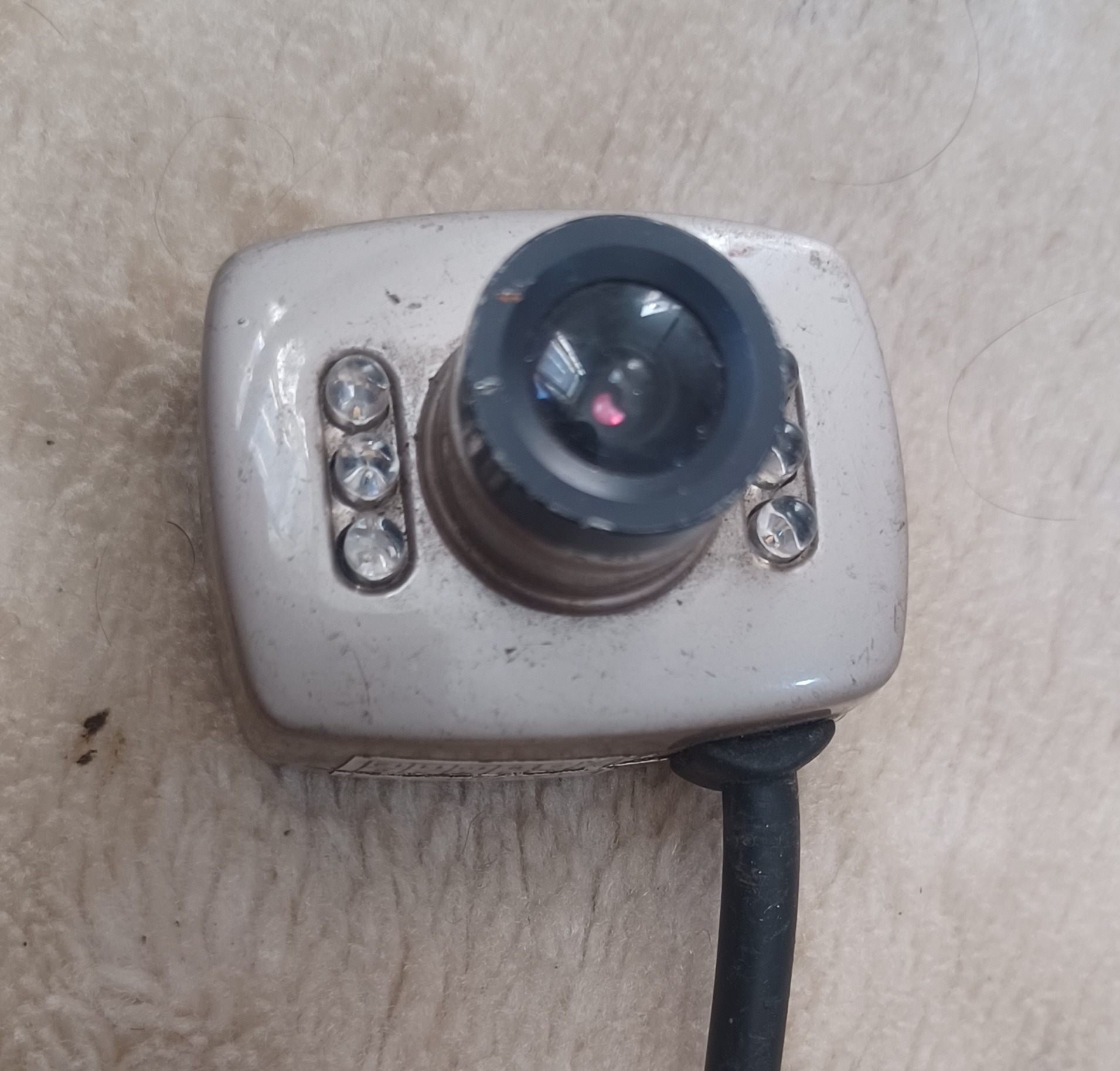 دوربین مداربسته کوچک شنوددار