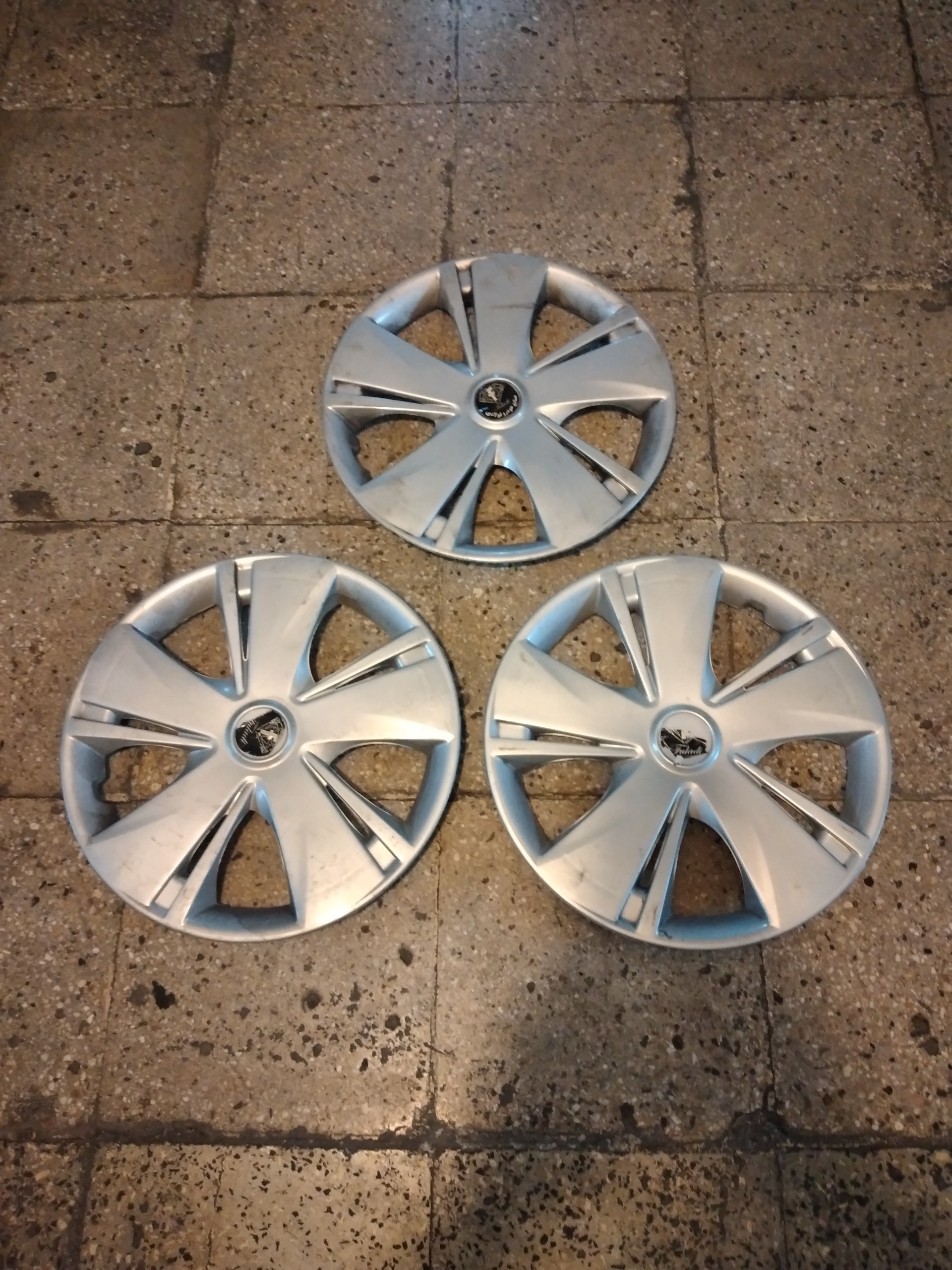 قالپاق اسپرت 3 عدد سایز 14