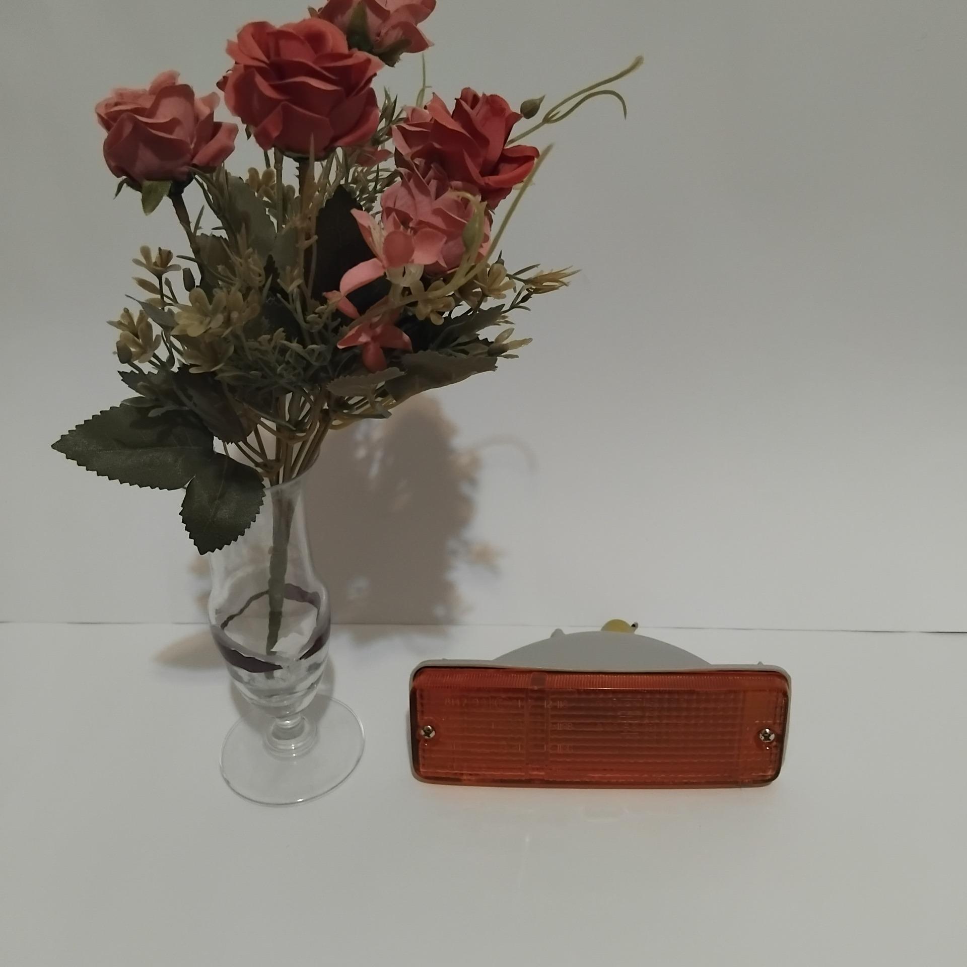 چراغ راهنما جلو تویوتا هایلوکس 1984 چپ آکبند