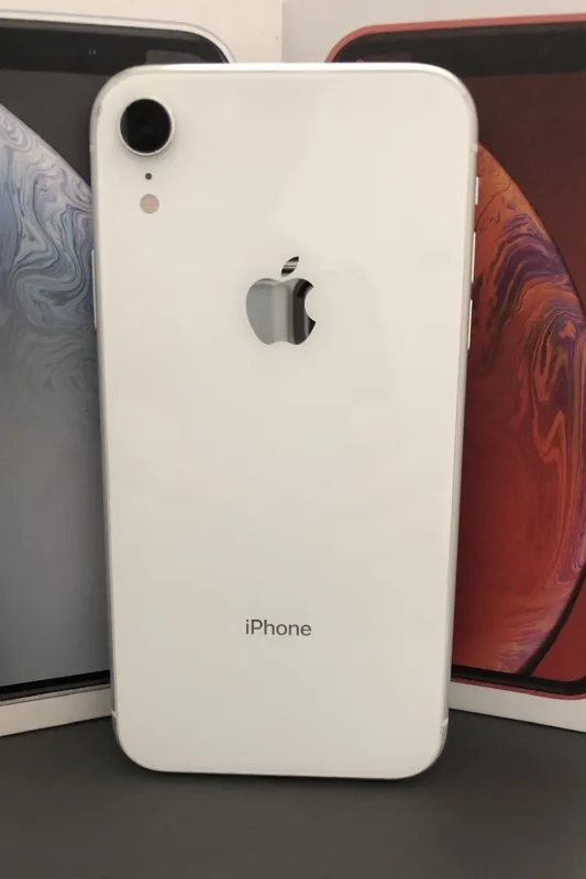 آیفون XR 64GB درجه یک