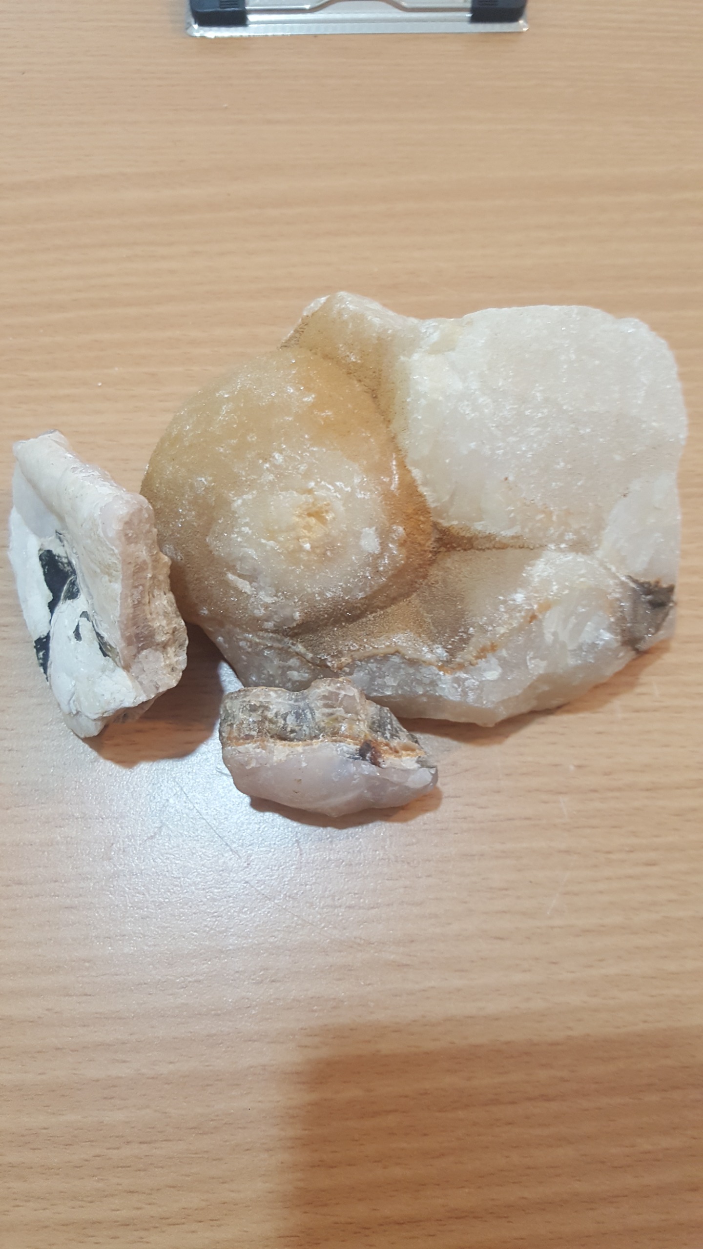 آراگونیت گل کلمی